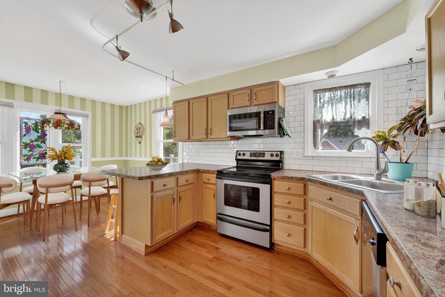 6010 BROOKLAND RD, ALEXANDRIA, Virginia 22310, 4 Bedrooms Bedrooms, ,2 BathroomsBathrooms,Residential,For sale,6010 BROOKLAND RD,VAFX2260536 MLS # VAFX2260536