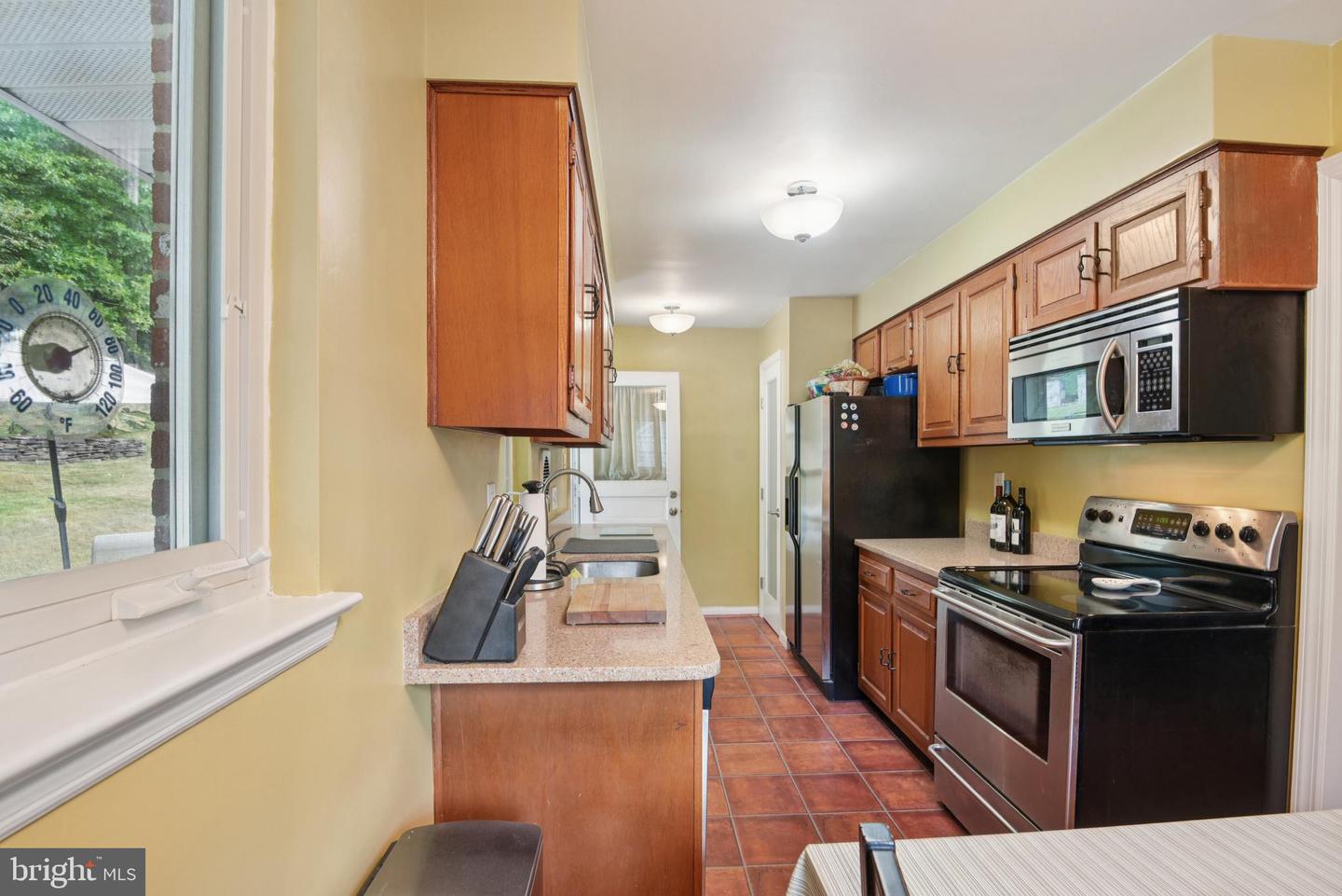3539 MARVIN ST, ANNANDALE, Virginia 22003, 3 Bedrooms Bedrooms, ,2 BathroomsBathrooms,Residential,For sale,3539 MARVIN ST,VAFX2260602 MLS # VAFX2260602
