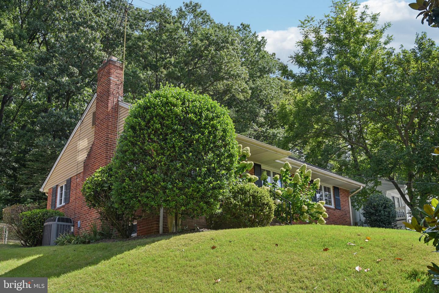 3539 MARVIN ST, ANNANDALE, Virginia 22003, 3 Bedrooms Bedrooms, ,2 BathroomsBathrooms,Residential,For sale,3539 MARVIN ST,VAFX2260602 MLS # VAFX2260602