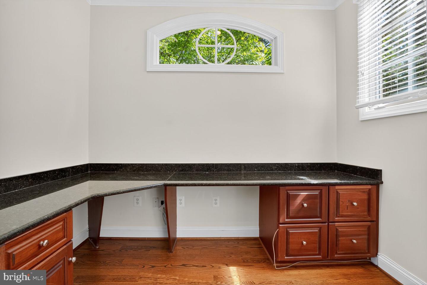 3950 27TH RD N, ARLINGTON, Virginia 22207, 5 Bedrooms Bedrooms, ,4 BathroomsBathrooms,Residential,For sale,3950 27TH RD N,VAAR2062198 MLS # VAAR2062198 3950 27TH RD N, ARLINGTON, Virginia 22207, 5 Bedrooms Bedrooms, ,4 BathroomsBathrooms,Residential,For sale,3950 27TH RD N,VAAR2062198 MLS # VAAR2062198