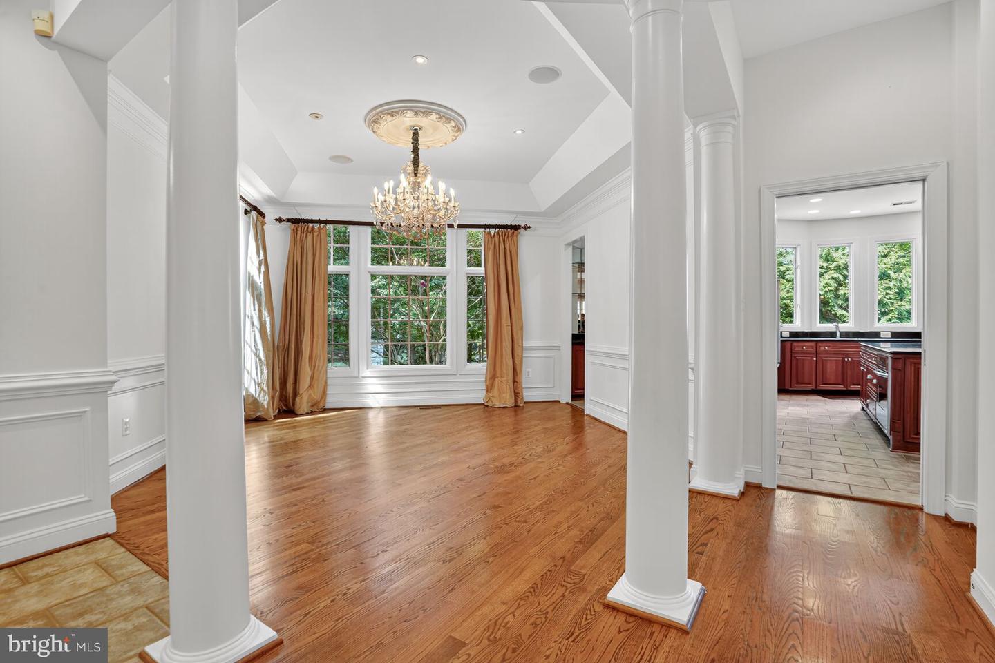 3950 27TH RD N, ARLINGTON, Virginia 22207, 5 Bedrooms Bedrooms, ,4 BathroomsBathrooms,Residential,For sale,3950 27TH RD N,VAAR2062198 MLS # VAAR2062198 3950 27TH RD N, ARLINGTON, Virginia 22207, 5 Bedrooms Bedrooms, ,4 BathroomsBathrooms,Residential,For sale,3950 27TH RD N,VAAR2062198 MLS # VAAR2062198