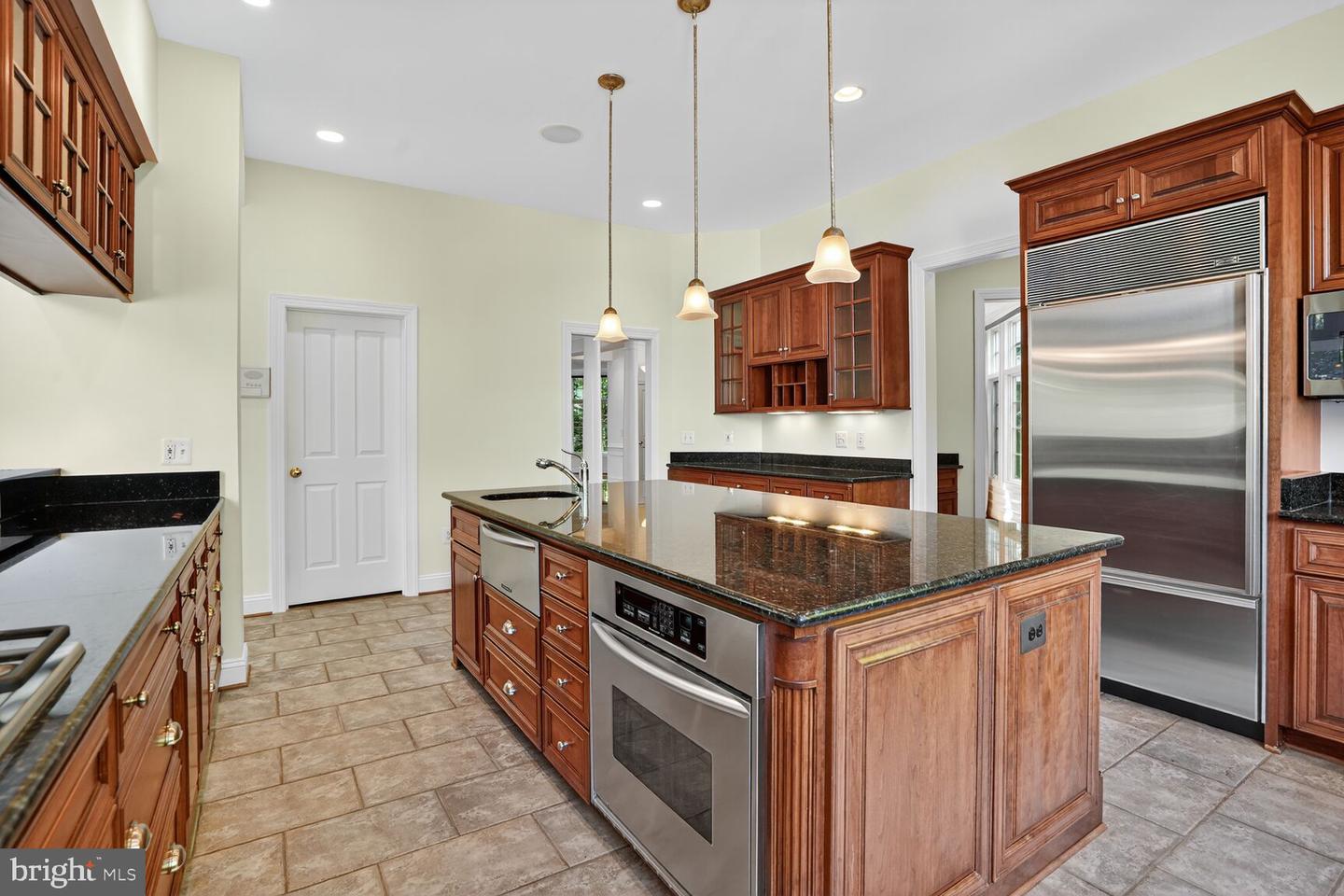 3950 27TH RD N, ARLINGTON, Virginia 22207, 5 Bedrooms Bedrooms, ,4 BathroomsBathrooms,Residential,For sale,3950 27TH RD N,VAAR2062198 MLS # VAAR2062198 3950 27TH RD N, ARLINGTON, Virginia 22207, 5 Bedrooms Bedrooms, ,4 BathroomsBathrooms,Residential,For sale,3950 27TH RD N,VAAR2062198 MLS # VAAR2062198