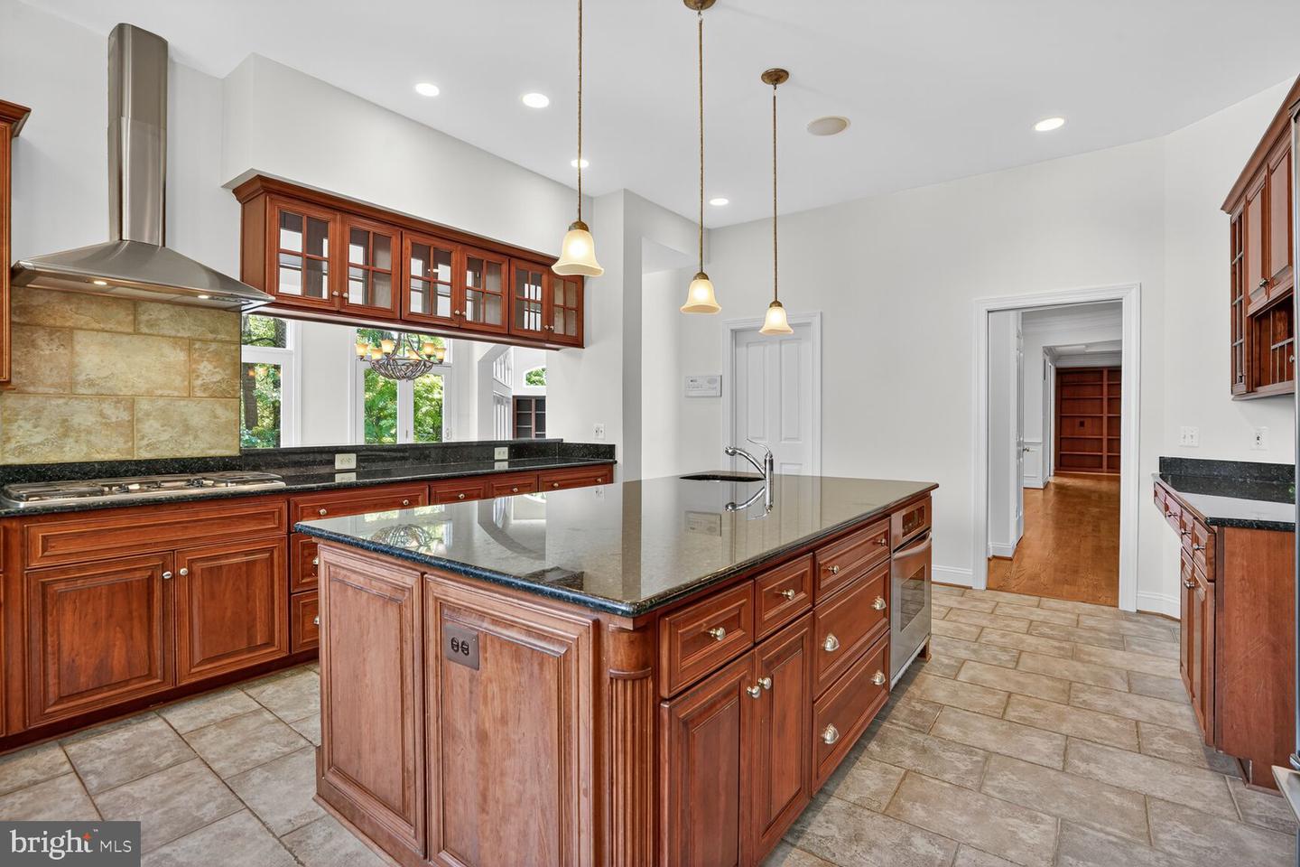 3950 27TH RD N, ARLINGTON, Virginia 22207, 5 Bedrooms Bedrooms, ,4 BathroomsBathrooms,Residential,For sale,3950 27TH RD N,VAAR2062198 MLS # VAAR2062198 3950 27TH RD N, ARLINGTON, Virginia 22207, 5 Bedrooms Bedrooms, ,4 BathroomsBathrooms,Residential,For sale,3950 27TH RD N,VAAR2062198 MLS # VAAR2062198