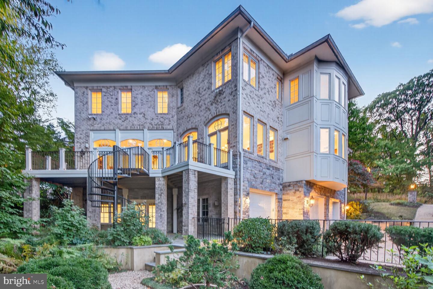 3950 27TH RD N, ARLINGTON, Virginia 22207, 5 Bedrooms Bedrooms, ,4 BathroomsBathrooms,Residential,For sale,3950 27TH RD N,VAAR2062198 MLS # VAAR2062198 3950 27TH RD N, ARLINGTON, Virginia 22207, 5 Bedrooms Bedrooms, ,4 BathroomsBathrooms,Residential,For sale,3950 27TH RD N,VAAR2062198 MLS # VAAR2062198