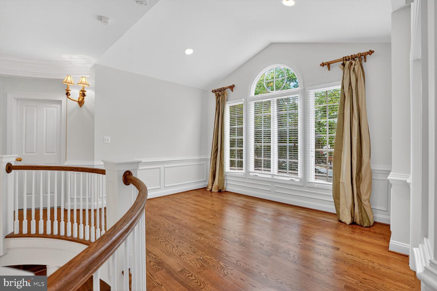 3950 27TH RD N, ARLINGTON, Virginia 22207, 5 Bedrooms Bedrooms, ,4 BathroomsBathrooms,Residential,For sale,3950 27TH RD N,VAAR2062198 MLS # VAAR2062198 3950 27TH RD N, ARLINGTON, Virginia 22207, 5 Bedrooms Bedrooms, ,4 BathroomsBathrooms,Residential,For sale,3950 27TH RD N,VAAR2062198 MLS # VAAR2062198