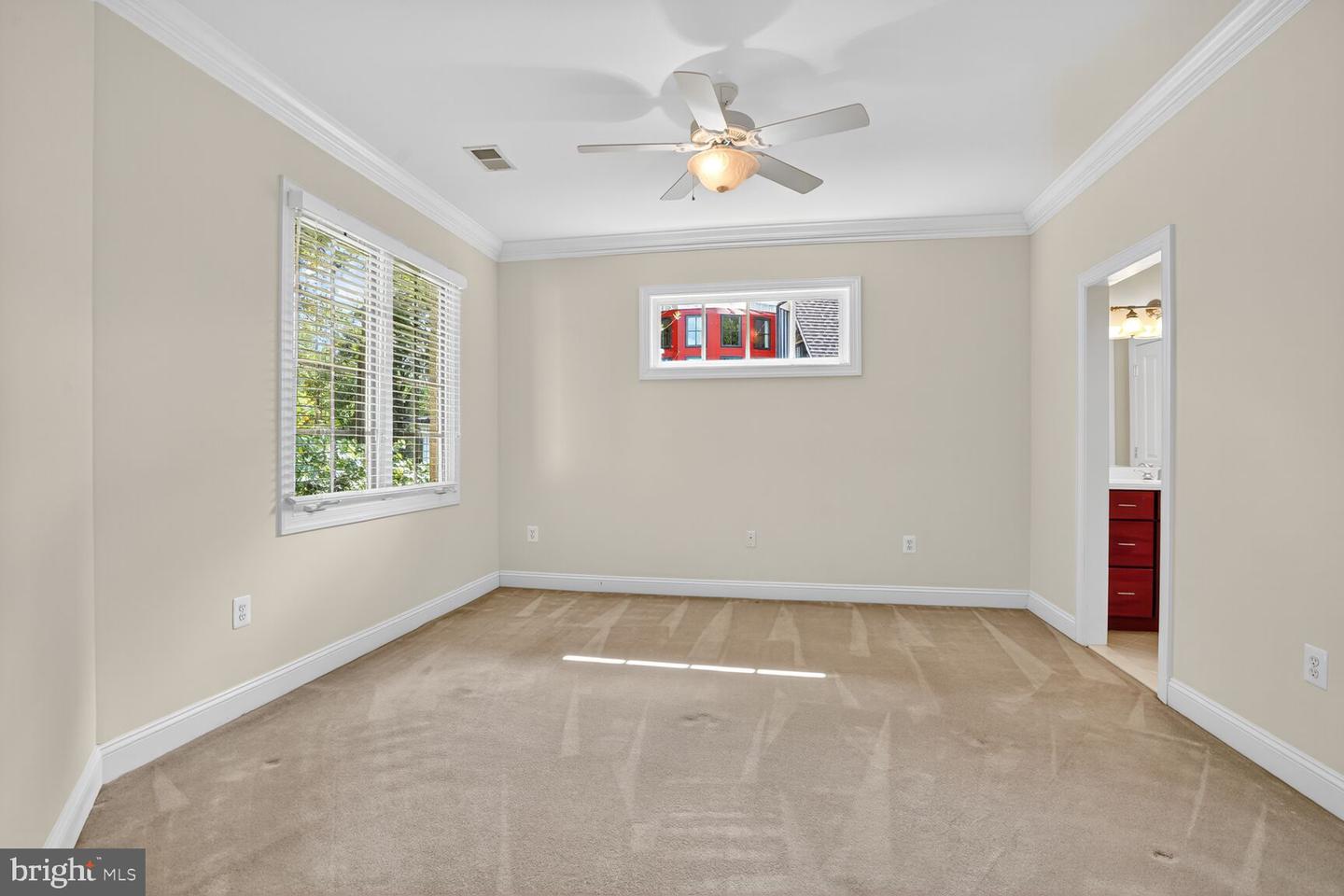 3950 27TH RD N, ARLINGTON, Virginia 22207, 5 Bedrooms Bedrooms, ,4 BathroomsBathrooms,Residential,For sale,3950 27TH RD N,VAAR2062198 MLS # VAAR2062198 3950 27TH RD N, ARLINGTON, Virginia 22207, 5 Bedrooms Bedrooms, ,4 BathroomsBathrooms,Residential,For sale,3950 27TH RD N,VAAR2062198 MLS # VAAR2062198