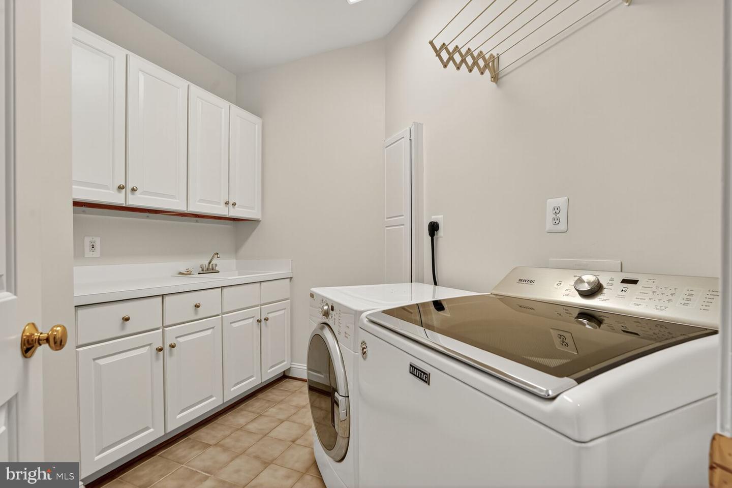 3950 27TH RD N, ARLINGTON, Virginia 22207, 5 Bedrooms Bedrooms, ,4 BathroomsBathrooms,Residential,For sale,3950 27TH RD N,VAAR2062198 MLS # VAAR2062198 3950 27TH RD N, ARLINGTON, Virginia 22207, 5 Bedrooms Bedrooms, ,4 BathroomsBathrooms,Residential,For sale,3950 27TH RD N,VAAR2062198 MLS # VAAR2062198