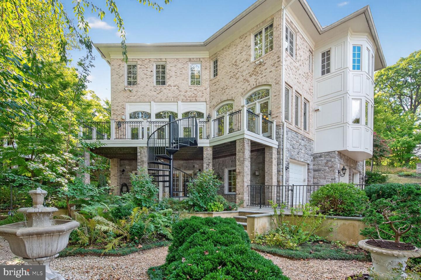 3950 27TH RD N, ARLINGTON, Virginia 22207, 5 Bedrooms Bedrooms, ,4 BathroomsBathrooms,Residential,For sale,3950 27TH RD N,VAAR2062198 MLS # VAAR2062198 3950 27TH RD N, ARLINGTON, Virginia 22207, 5 Bedrooms Bedrooms, ,4 BathroomsBathrooms,Residential,For sale,3950 27TH RD N,VAAR2062198 MLS # VAAR2062198