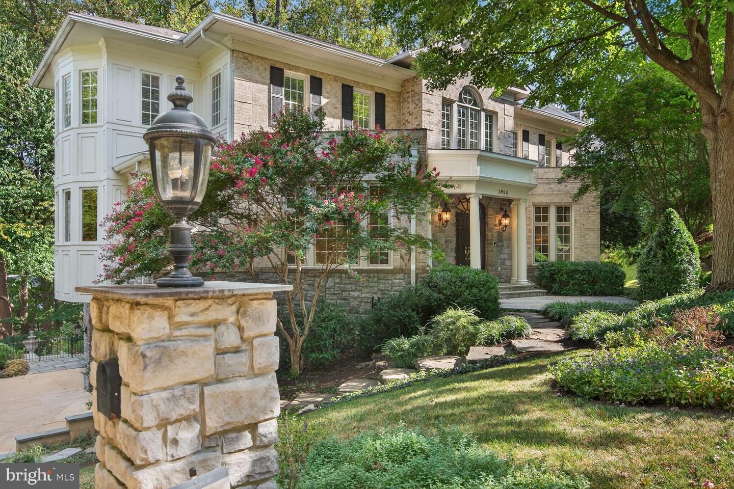 3950 27TH RD N, ARLINGTON, Virginia 22207, 5 Bedrooms Bedrooms, ,4 BathroomsBathrooms,Residential,For sale,3950 27TH RD N,VAAR2062198 MLS # VAAR2062198 3950 27TH RD N, ARLINGTON, Virginia 22207, 5 Bedrooms Bedrooms, ,4 BathroomsBathrooms,Residential,For sale,3950 27TH RD N,VAAR2062198 MLS # VAAR2062198