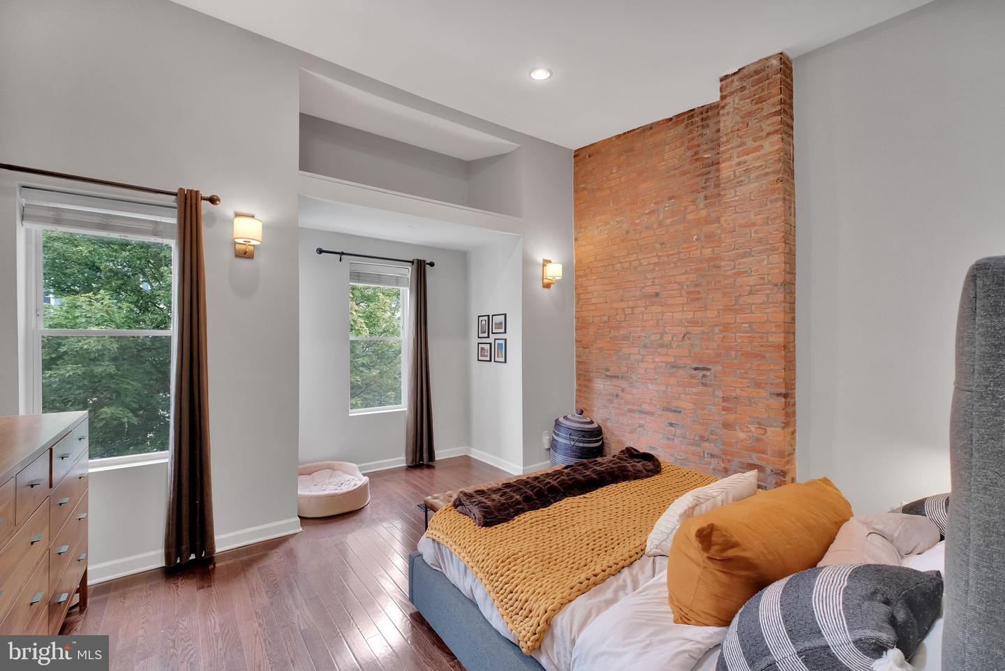 1241 I ST NE, WASHINGTON, District Of Columbia 20002, 3 Bedrooms Bedrooms, ,2 BathroomsBathrooms,Residential,For sale,1241 I ST NE,DCDC2215276 MLS # DCDC2215276