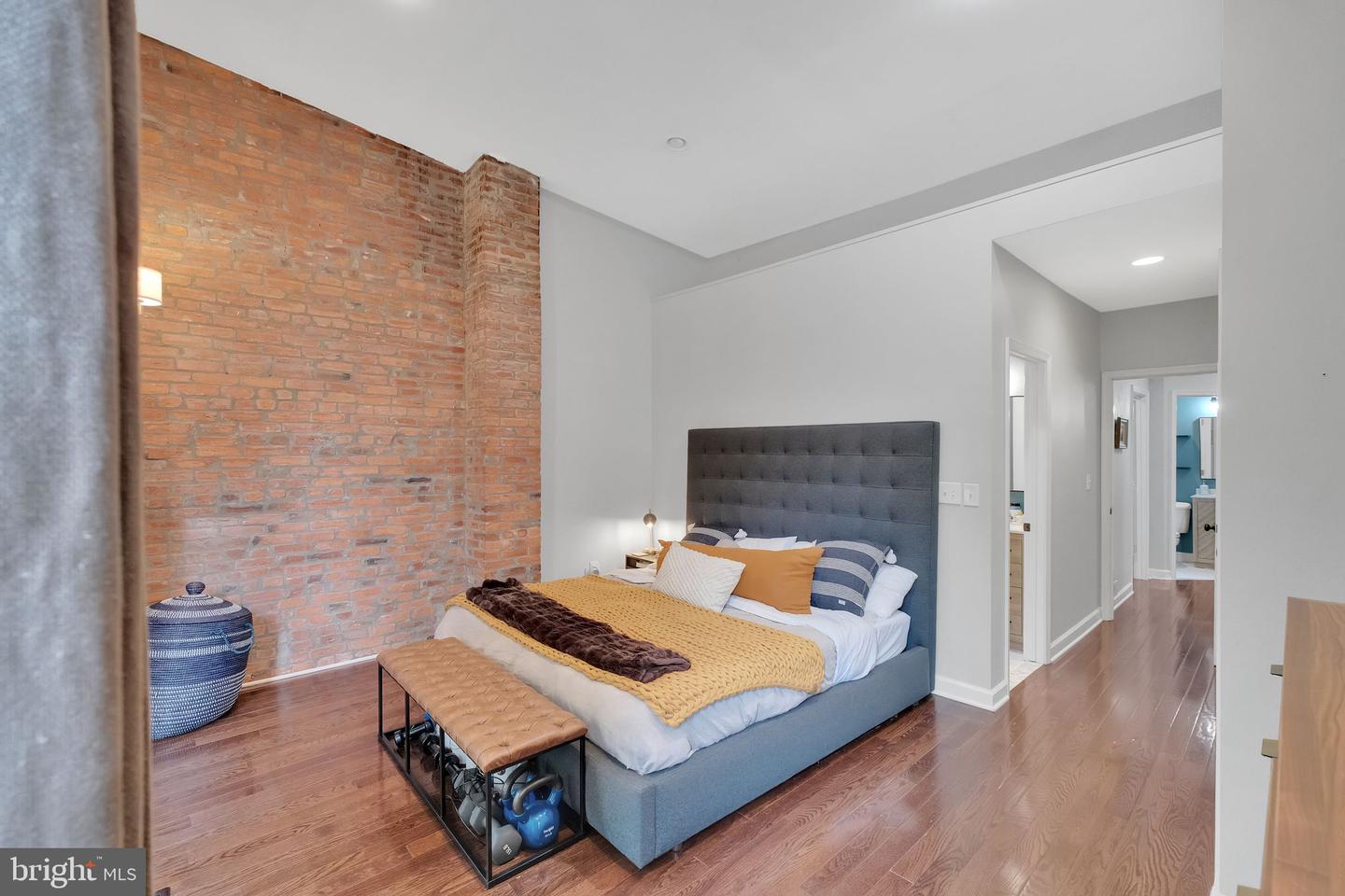 1241 I ST NE, WASHINGTON, District Of Columbia 20002, 3 Bedrooms Bedrooms, ,2 BathroomsBathrooms,Residential,For sale,1241 I ST NE,DCDC2215276 MLS # DCDC2215276