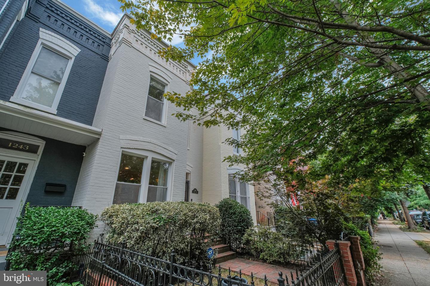 1241 I ST NE, WASHINGTON, District Of Columbia 20002, 3 Bedrooms Bedrooms, ,2 BathroomsBathrooms,Residential,For sale,1241 I ST NE,DCDC2215276 MLS # DCDC2215276
