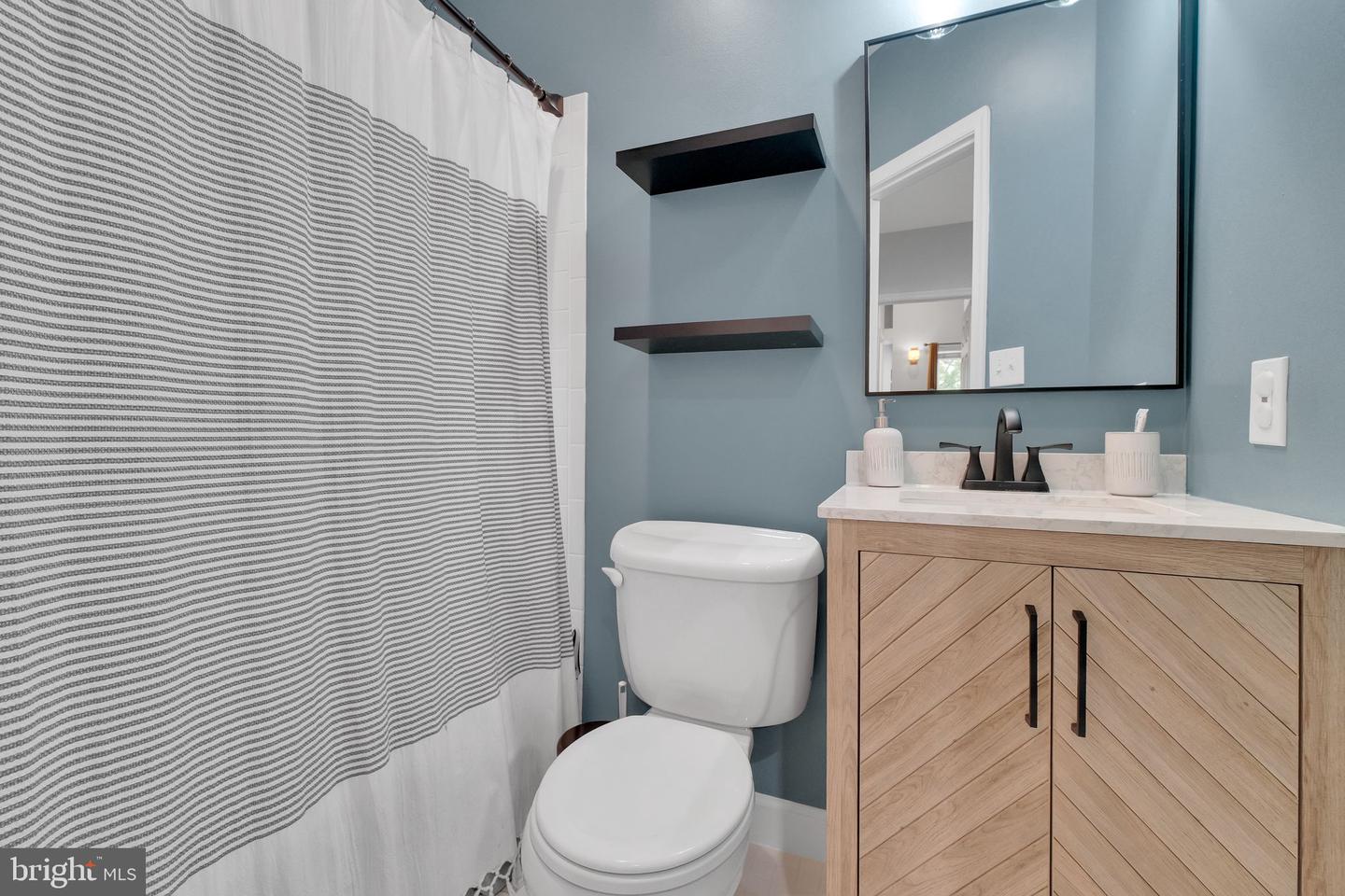 1241 I ST NE, WASHINGTON, District Of Columbia 20002, 3 Bedrooms Bedrooms, ,2 BathroomsBathrooms,Residential,For sale,1241 I ST NE,DCDC2215276 MLS # DCDC2215276