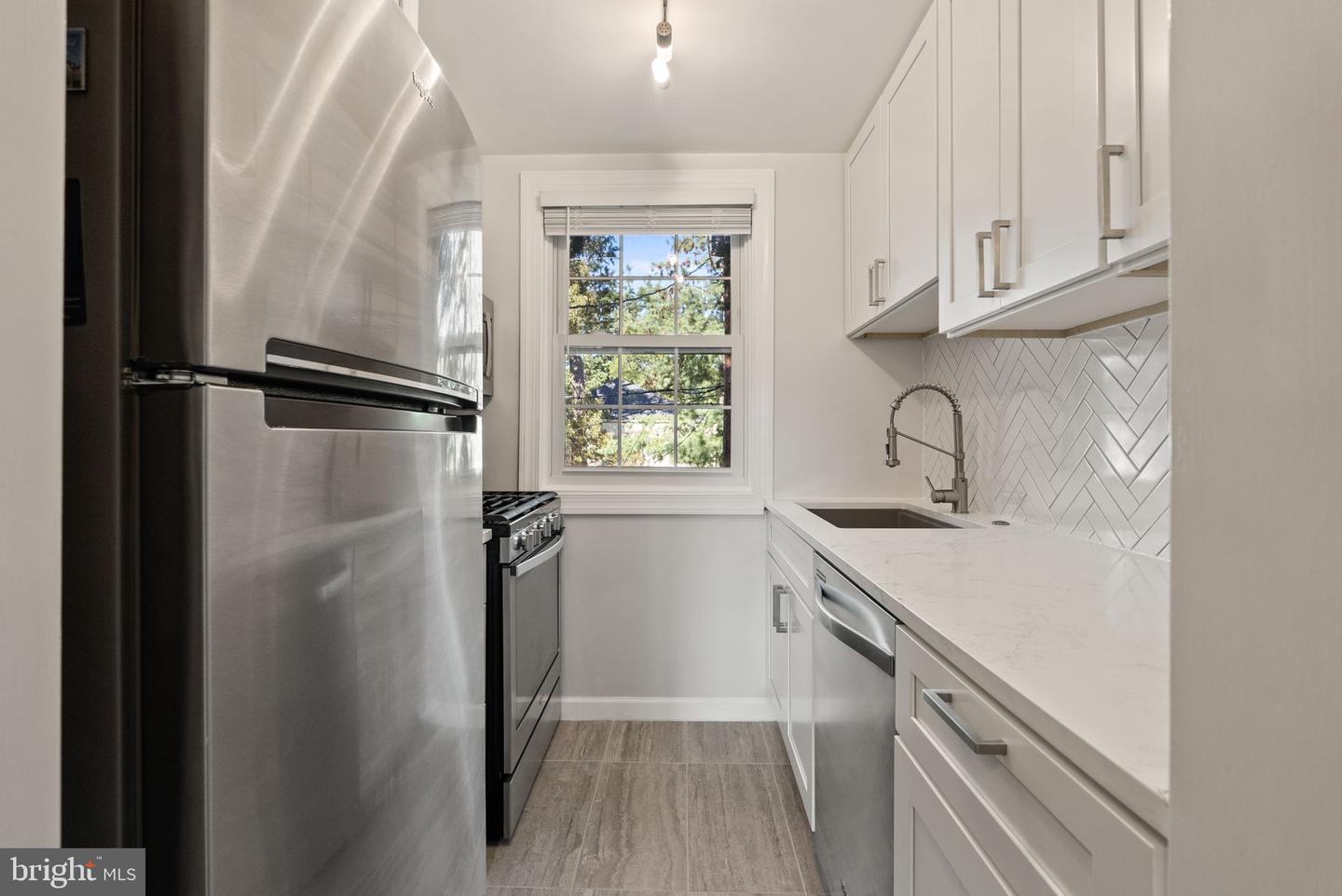 229 N GEORGE MASON DR #229-2, ARLINGTON, Virginia 22203, 1 Bedroom Bedrooms, ,1 BathroomBathrooms,Residential,For sale,229 N GEORGE MASON DR #229-2,VAAR2062326 MLS # VAAR2062326