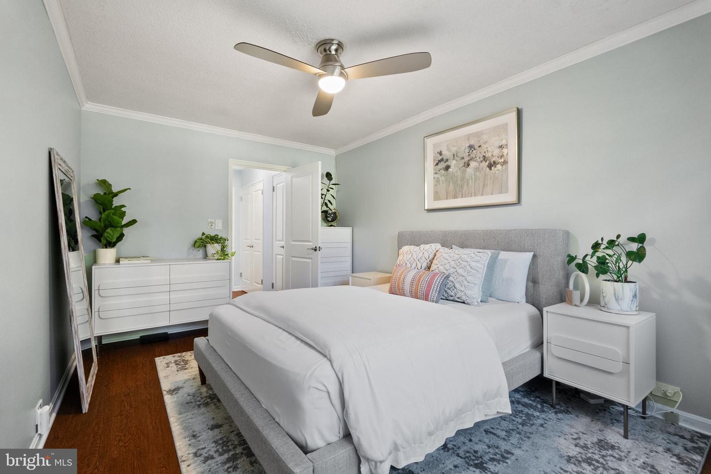 229 N GEORGE MASON DR #229-2, ARLINGTON, Virginia 22203, 1 Bedroom Bedrooms, ,1 BathroomBathrooms,Residential,For sale,229 N GEORGE MASON DR #229-2,VAAR2062326 MLS # VAAR2062326