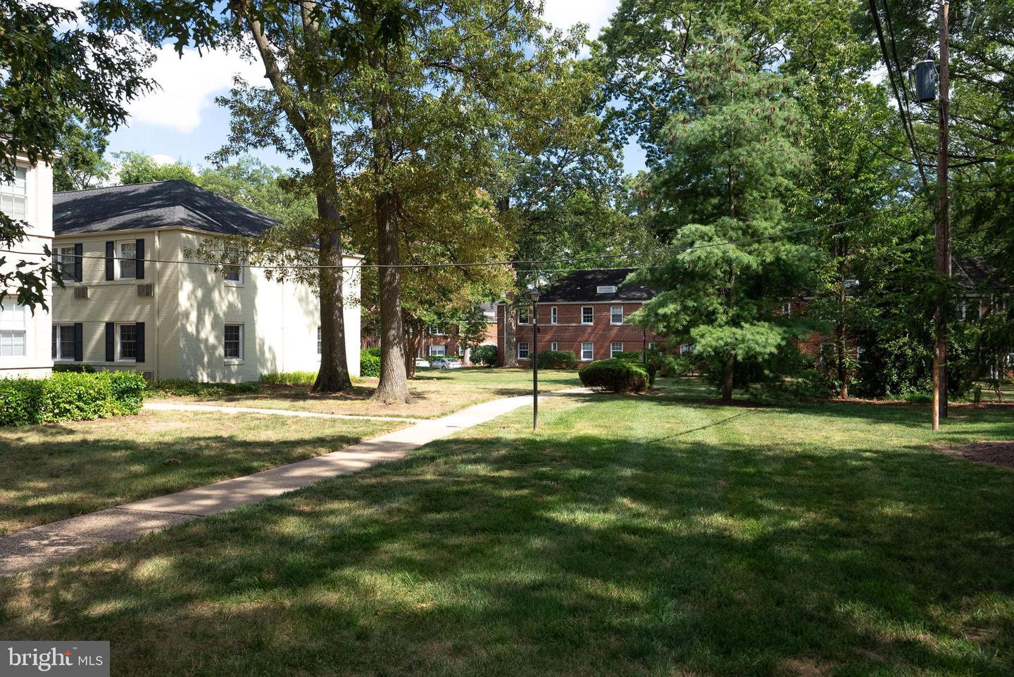 229 N GEORGE MASON DR #229-2, ARLINGTON, Virginia 22203, 1 Bedroom Bedrooms, ,1 BathroomBathrooms,Residential,For sale,229 N GEORGE MASON DR #229-2,VAAR2062326 MLS # VAAR2062326