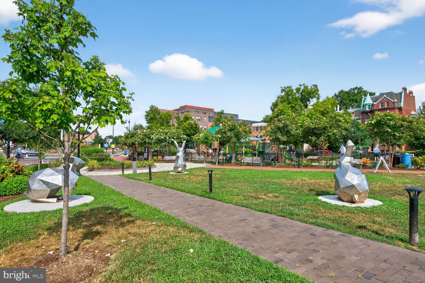 905 SOUTH CAROLINA AVE SE #6, WASHINGTON, District Of Columbia 20003, 2 Bedrooms Bedrooms, ,2 BathroomsBathrooms,Residential,For sale,905 SOUTH CAROLINA AVE SE #6,DCDC2215478 MLS # DCDC2215478