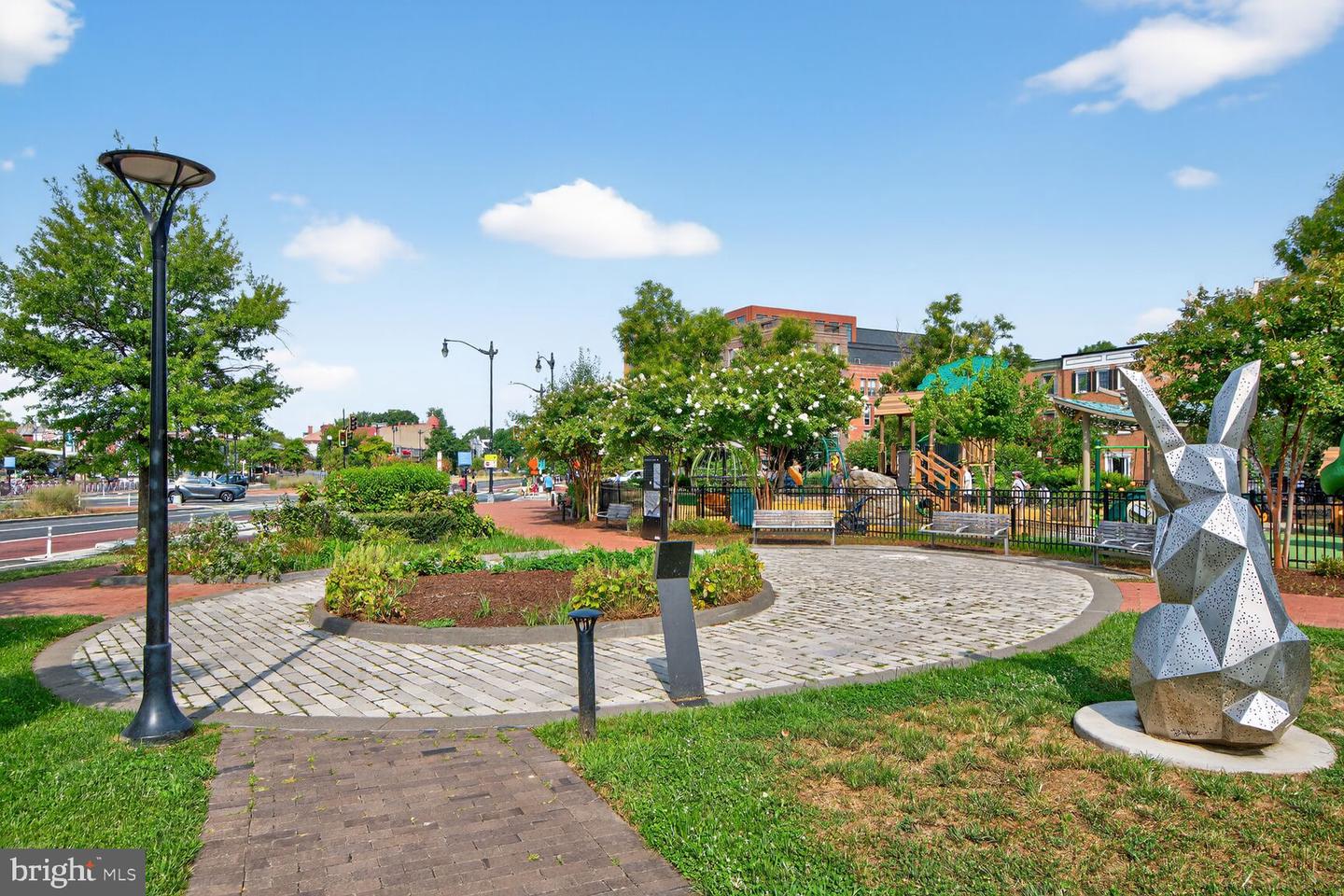 905 SOUTH CAROLINA AVE SE #6, WASHINGTON, District Of Columbia 20003, 2 Bedrooms Bedrooms, ,2 BathroomsBathrooms,Residential,For sale,905 SOUTH CAROLINA AVE SE #6,DCDC2215478 MLS # DCDC2215478