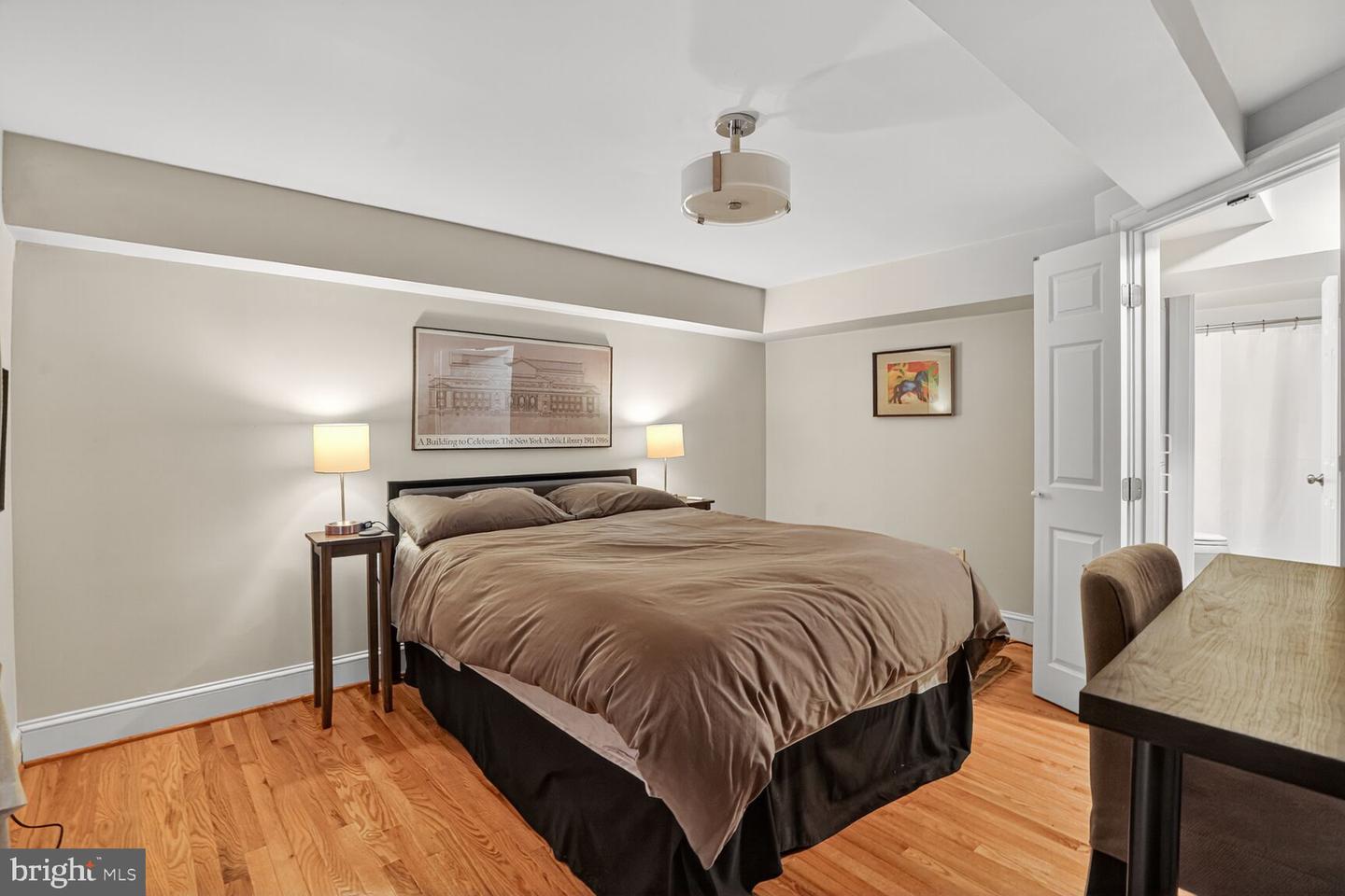 905 SOUTH CAROLINA AVE SE #6, WASHINGTON, District Of Columbia 20003, 2 Bedrooms Bedrooms, ,2 BathroomsBathrooms,Residential,For sale,905 SOUTH CAROLINA AVE SE #6,DCDC2215478 MLS # DCDC2215478