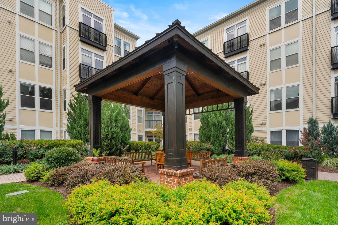 1391 PENNSYLVANIA AVE SE #264, WASHINGTON, District Of Columbia 20003, 1 Bedroom Bedrooms, ,1 BathroomBathrooms,Residential,For sale,1391 PENNSYLVANIA AVE SE #264,DCDC2215990 MLS # DCDC2215990