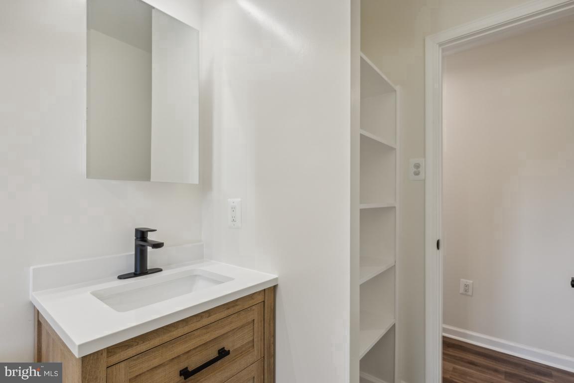 15108 CALEXICO LN, WOODBRIDGE, Virginia 22193, 4 Bedrooms Bedrooms, ,2 BathroomsBathrooms,Residential,For sale,15108 CALEXICO LN,VAPW2102036 MLS # VAPW2102036