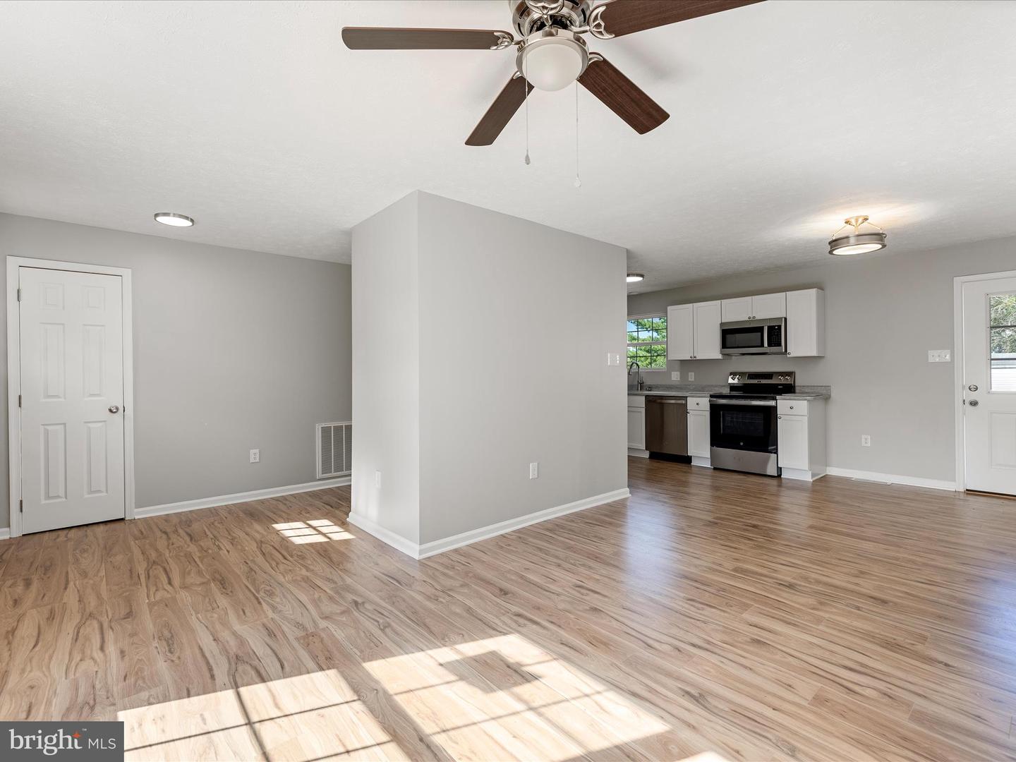 2432 LAUREL LN, MIDDLETOWN, Virginia 22645, 3 Bedrooms Bedrooms, 5 Rooms Rooms,2 BathroomsBathrooms,Residential,For sale,2432 LAUREL LN,VAFV2036210 MLS # VAFV2036210