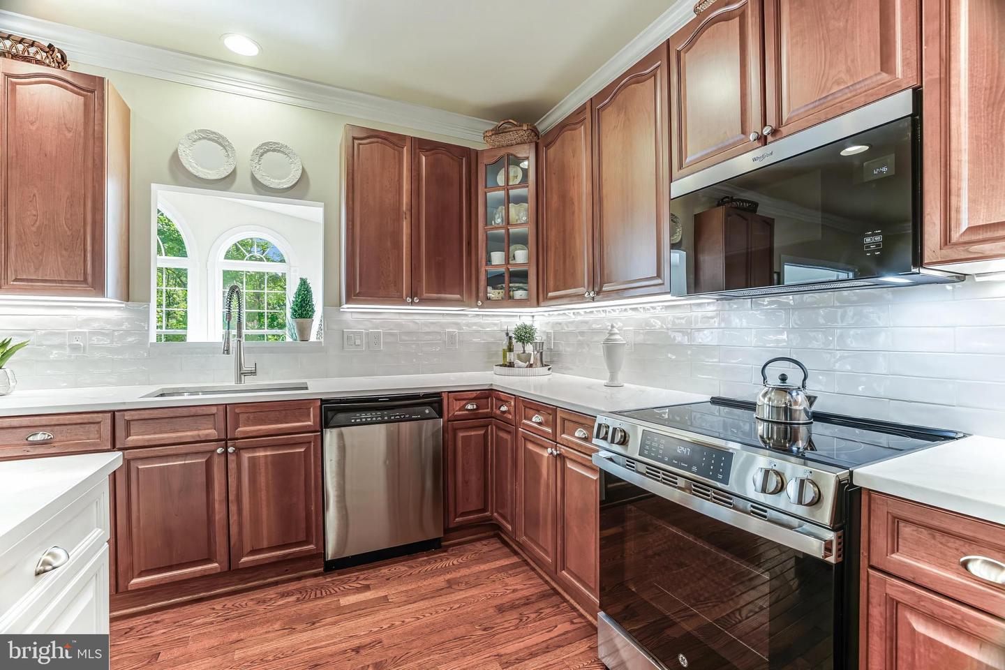 11268 ALLIUM LN, LOVETTSVILLE, Virginia 20180, 4 Bedrooms Bedrooms, 11 Rooms Rooms,2 BathroomsBathrooms,Residential,For sale,11268 ALLIUM LN,VALO2104806 MLS # VALO2104806