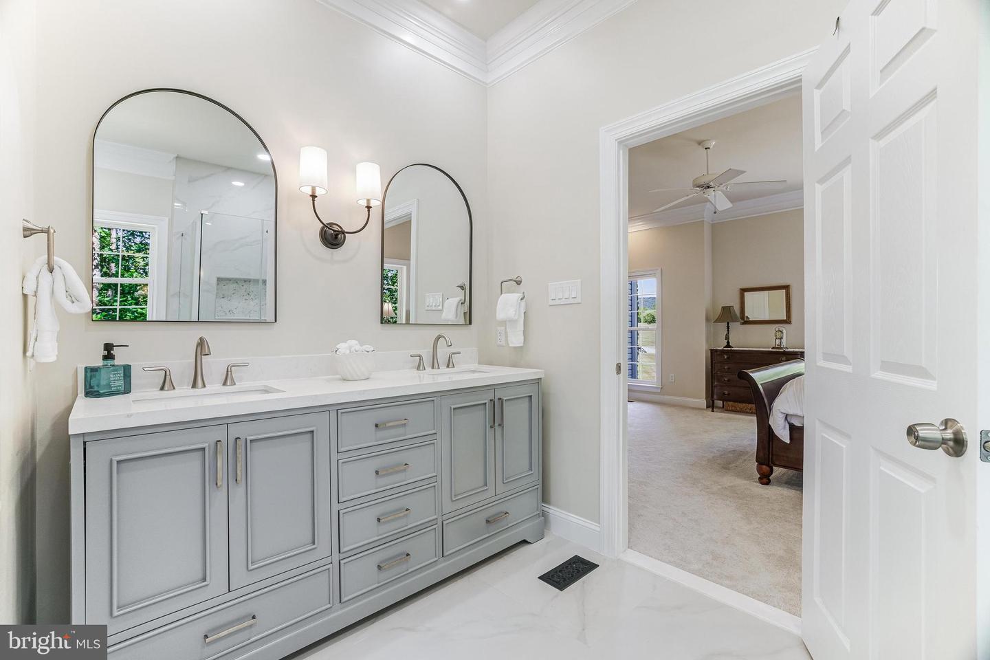 11268 ALLIUM LN, LOVETTSVILLE, Virginia 20180, 4 Bedrooms Bedrooms, 11 Rooms Rooms,2 BathroomsBathrooms,Residential,For sale,11268 ALLIUM LN,VALO2104806 MLS # VALO2104806
