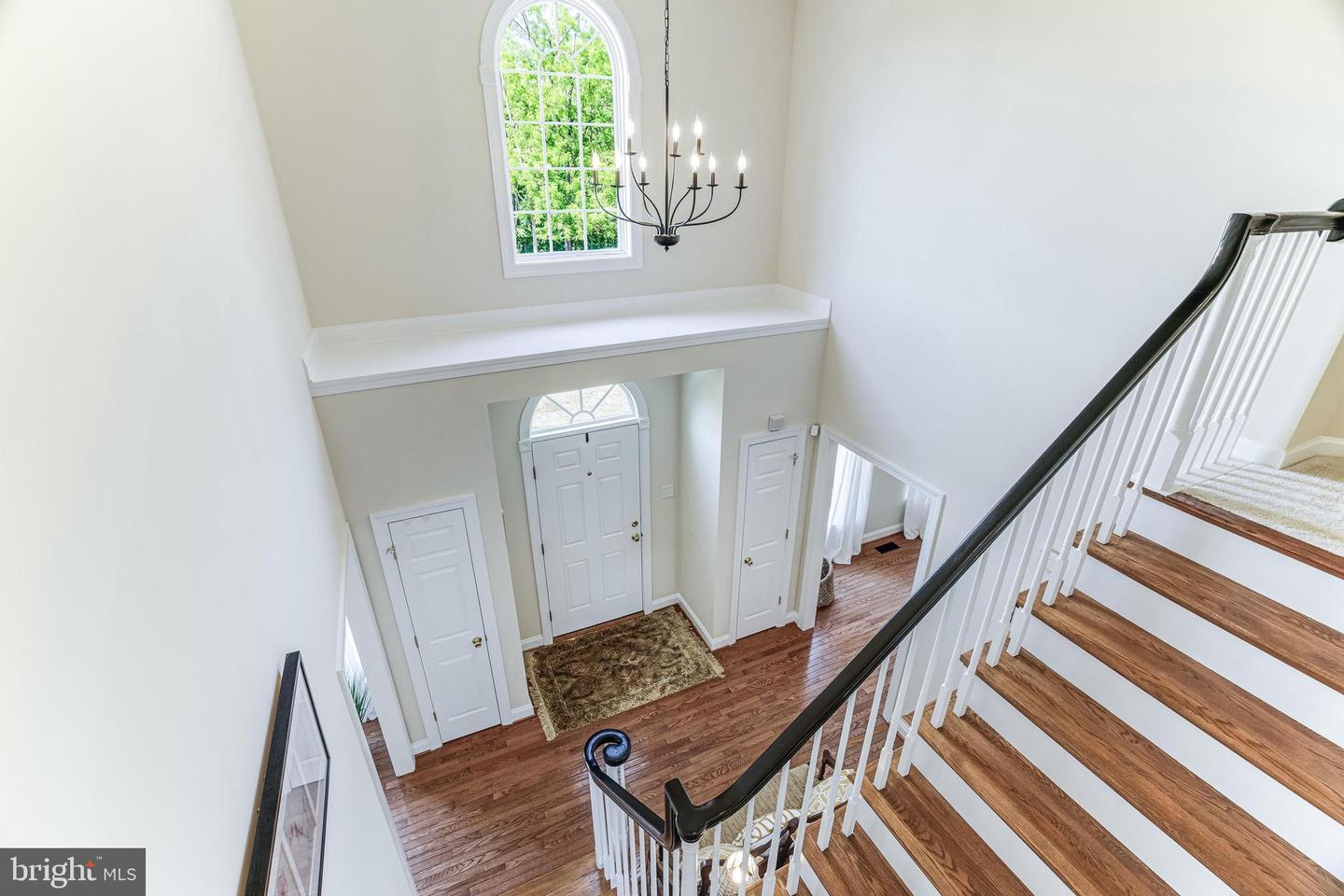 11268 ALLIUM LN, LOVETTSVILLE, Virginia 20180, 4 Bedrooms Bedrooms, 11 Rooms Rooms,2 BathroomsBathrooms,Residential,For sale,11268 ALLIUM LN,VALO2104806 MLS # VALO2104806