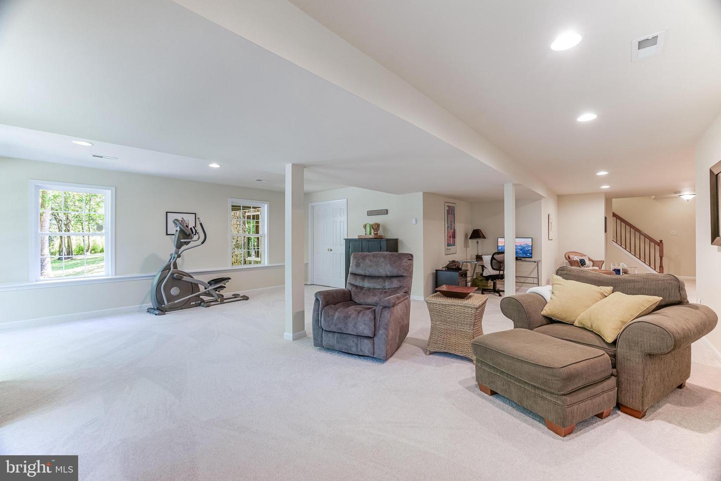 11268 ALLIUM LN, LOVETTSVILLE, Virginia 20180, 4 Bedrooms Bedrooms, 11 Rooms Rooms,2 BathroomsBathrooms,Residential,For sale,11268 ALLIUM LN,VALO2104806 MLS # VALO2104806