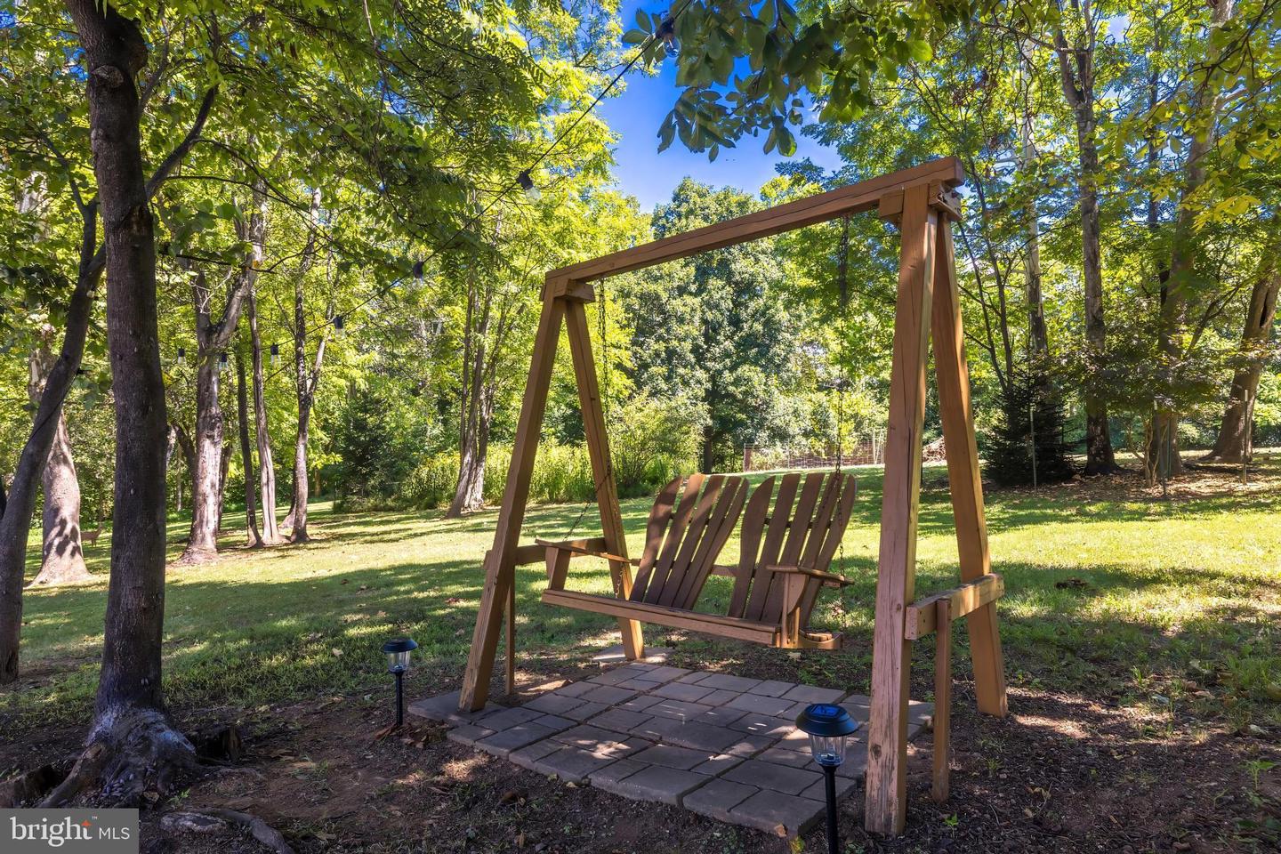 11268 ALLIUM LN, LOVETTSVILLE, Virginia 20180, 4 Bedrooms Bedrooms, 11 Rooms Rooms,2 BathroomsBathrooms,Residential,For sale,11268 ALLIUM LN,VALO2104806 MLS # VALO2104806