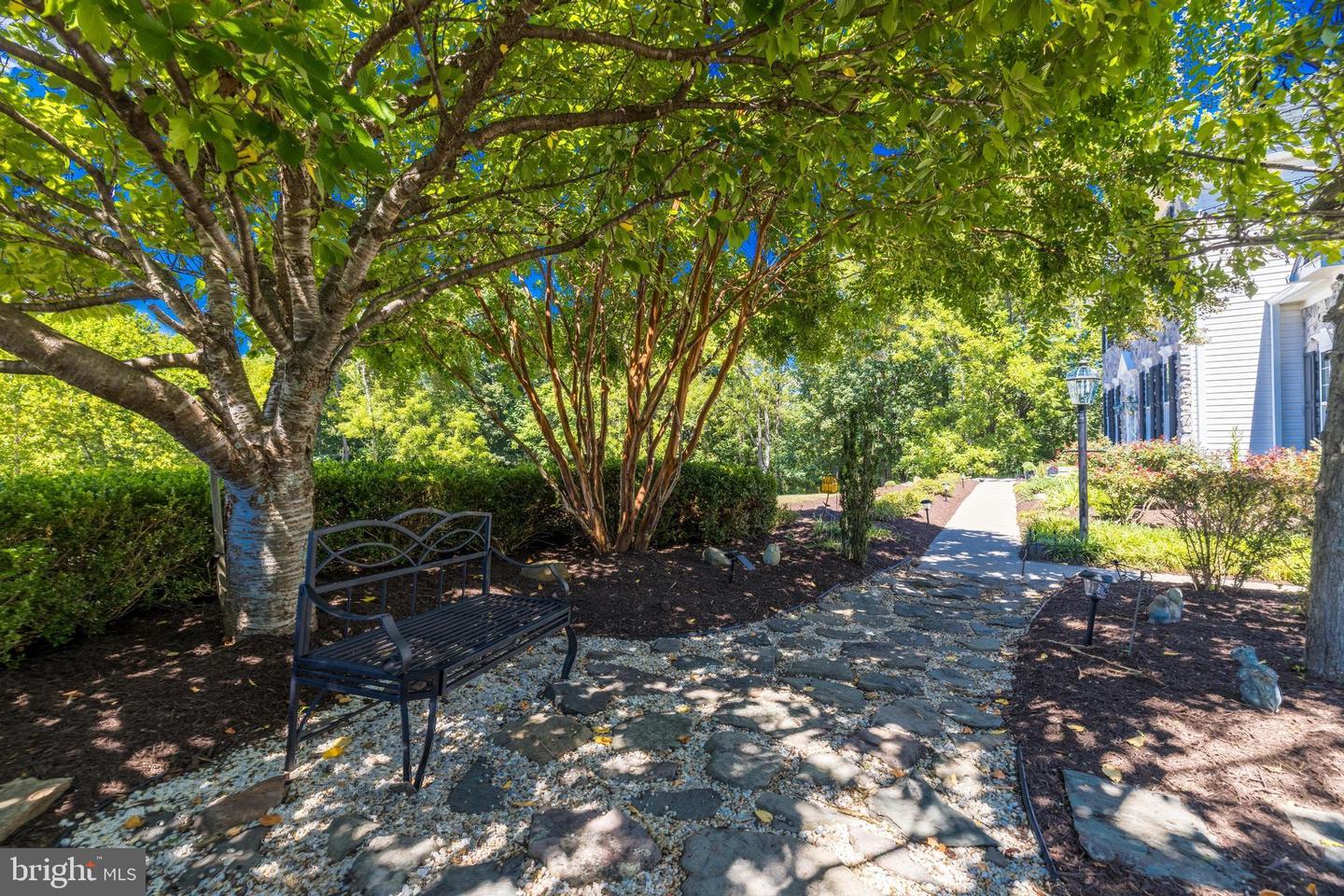 11268 ALLIUM LN, LOVETTSVILLE, Virginia 20180, 4 Bedrooms Bedrooms, 11 Rooms Rooms,2 BathroomsBathrooms,Residential,For sale,11268 ALLIUM LN,VALO2104806 MLS # VALO2104806