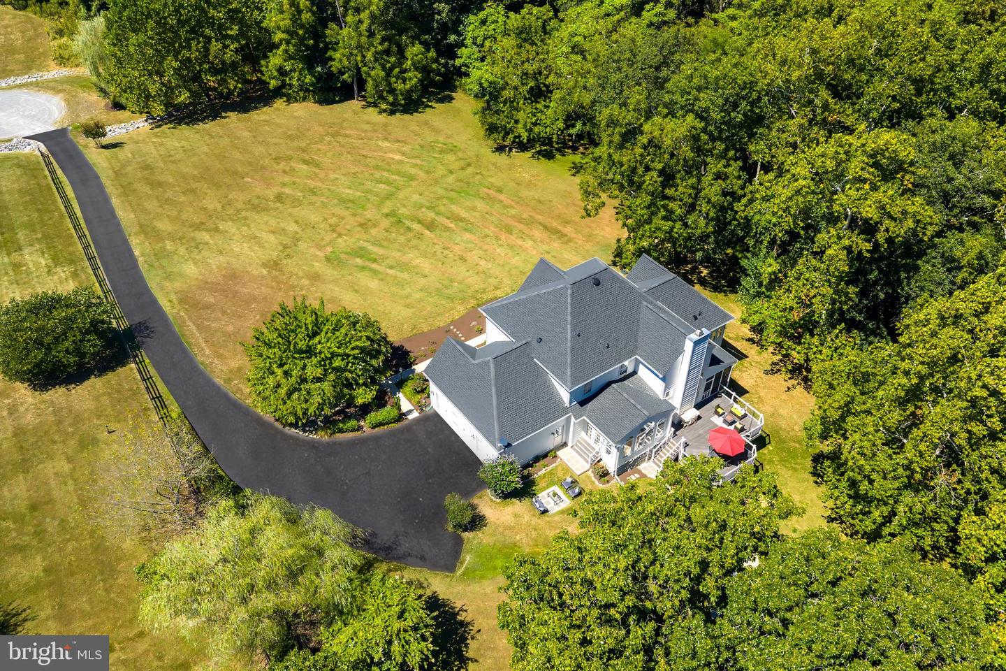11268 ALLIUM LN, LOVETTSVILLE, Virginia 20180, 4 Bedrooms Bedrooms, 11 Rooms Rooms,2 BathroomsBathrooms,Residential,For sale,11268 ALLIUM LN,VALO2104806 MLS # VALO2104806