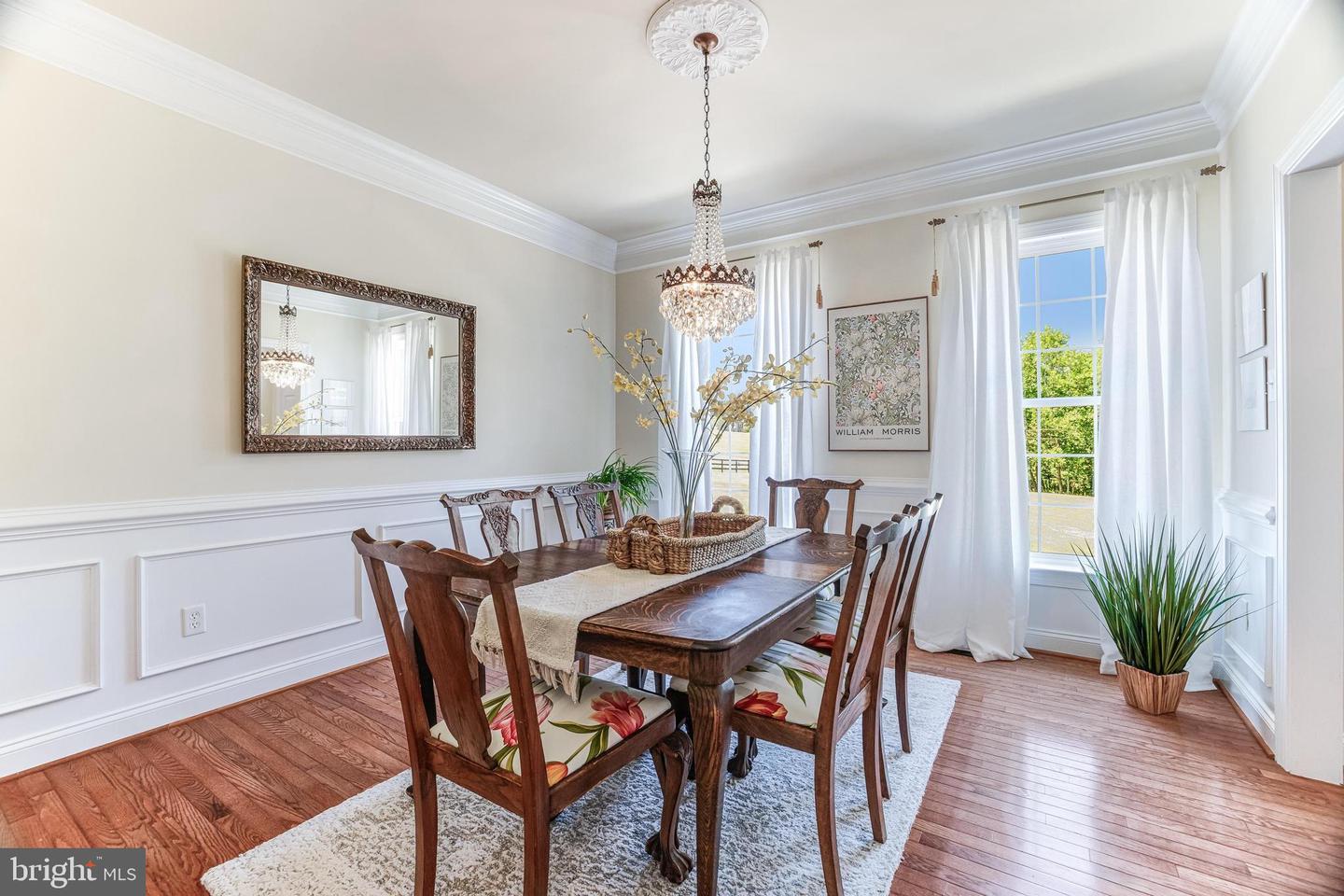 11268 ALLIUM LN, LOVETTSVILLE, Virginia 20180, 4 Bedrooms Bedrooms, 11 Rooms Rooms,2 BathroomsBathrooms,Residential,For sale,11268 ALLIUM LN,VALO2104806 MLS # VALO2104806