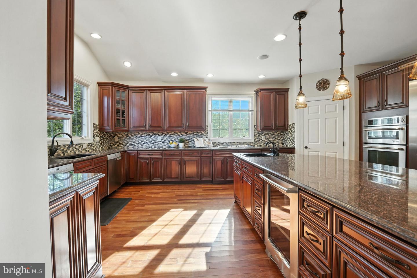 40656 CANONGATE DR, LEESBURG, Virginia 20175, 5 Bedrooms Bedrooms, ,6 BathroomsBathrooms,Residential,For sale,40656 CANONGATE DR,VALO2104822 MLS # VALO2104822
