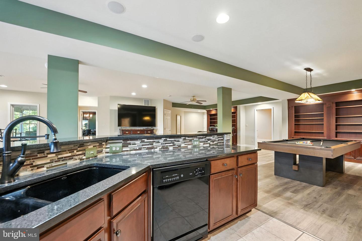 40656 CANONGATE DR, LEESBURG, Virginia 20175, 5 Bedrooms Bedrooms, ,6 BathroomsBathrooms,Residential,For sale,40656 CANONGATE DR,VALO2104822 MLS # VALO2104822