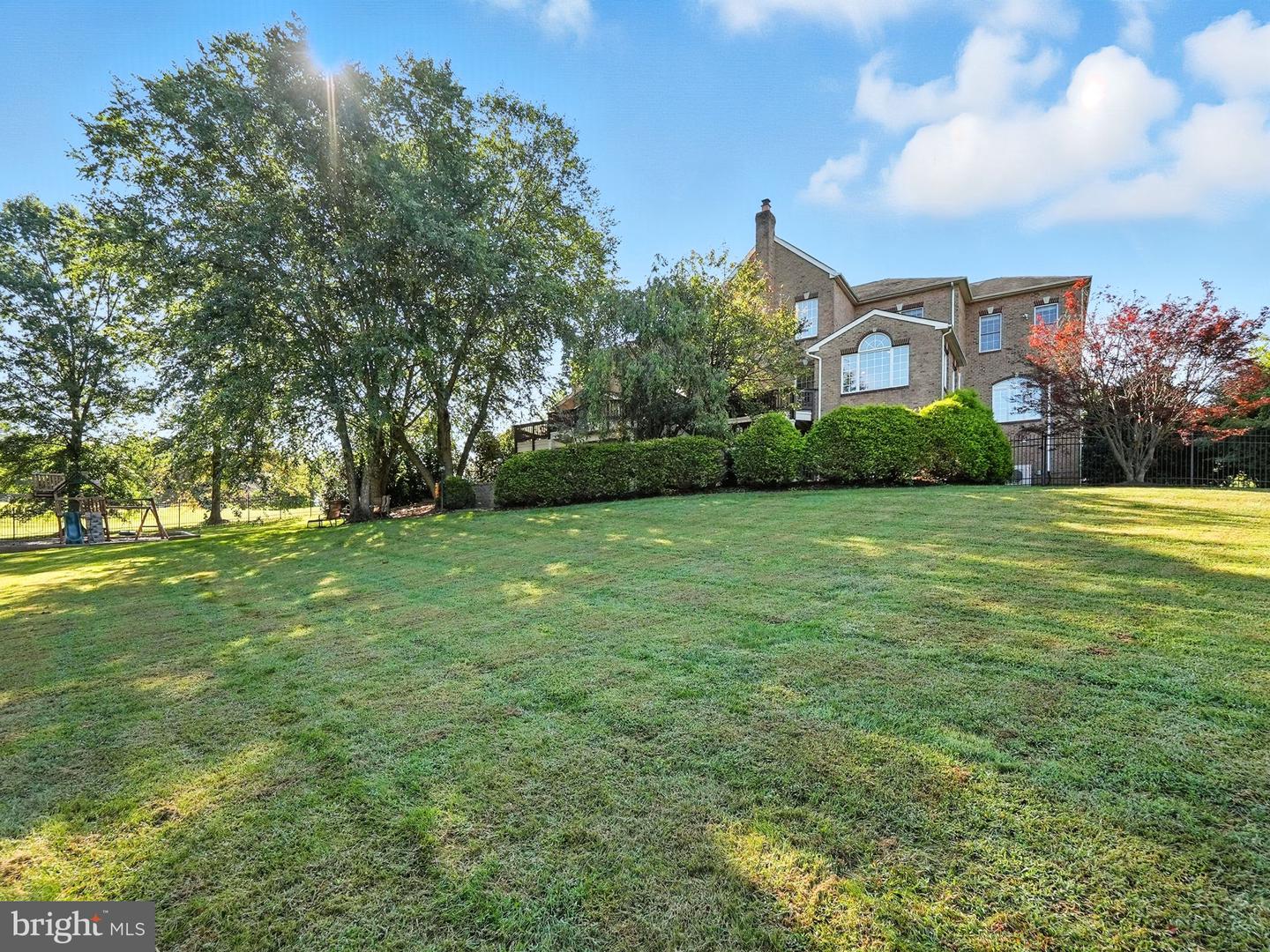 40656 CANONGATE DR, LEESBURG, Virginia 20175, 5 Bedrooms Bedrooms, ,6 BathroomsBathrooms,Residential,For sale,40656 CANONGATE DR,VALO2104822 MLS # VALO2104822
