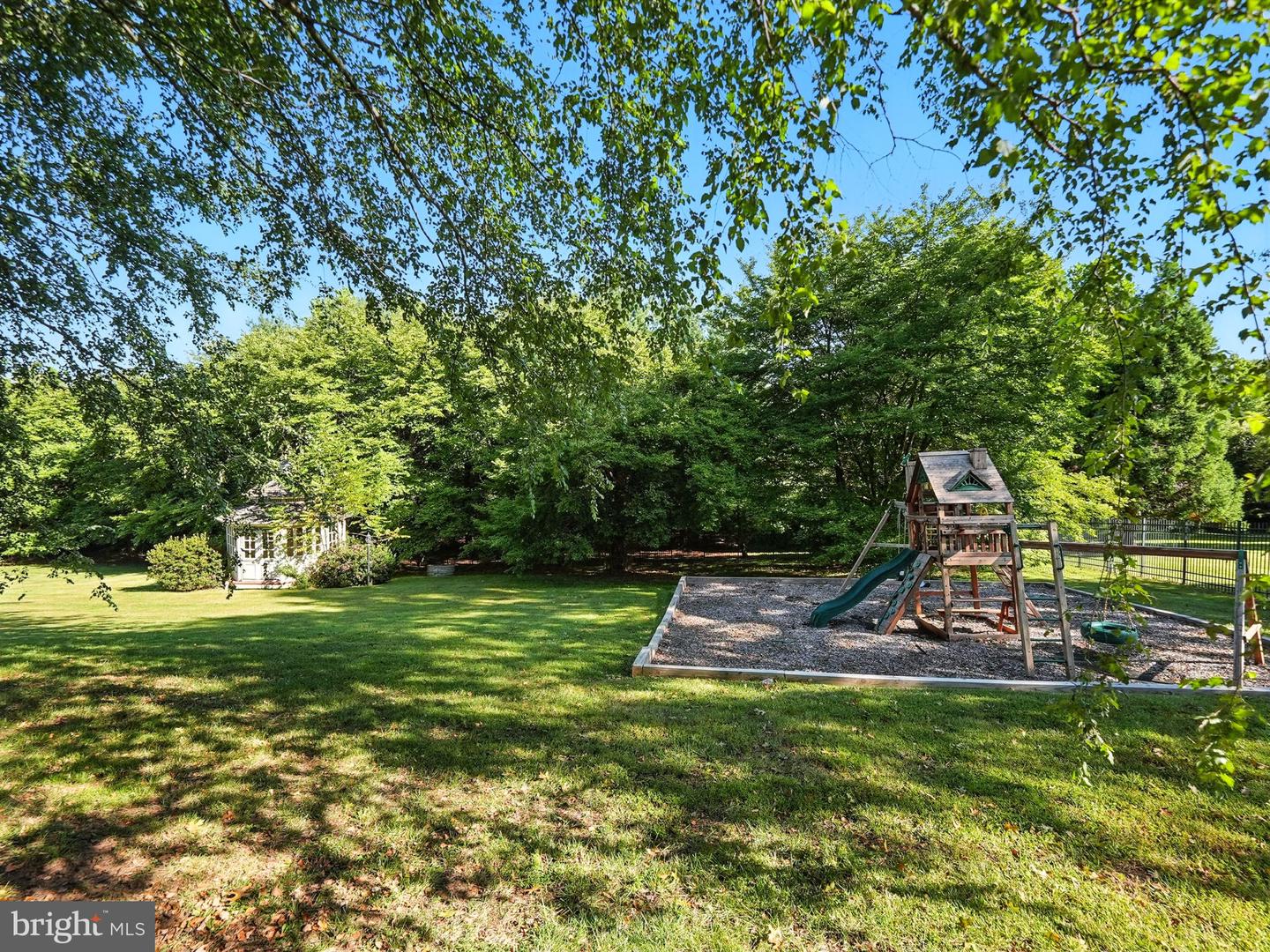 40656 CANONGATE DR, LEESBURG, Virginia 20175, 5 Bedrooms Bedrooms, ,6 BathroomsBathrooms,Residential,For sale,40656 CANONGATE DR,VALO2104822 MLS # VALO2104822