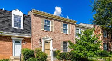 10346 GRANITE CREEK LN, OAKTON, Virginia 22124, 4 Bedrooms Bedrooms, ,3 BathroomsBathrooms,Residential,For sale,10346 GRANITE CREEK LN,VAFX2262018 MLS # VAFX2262018