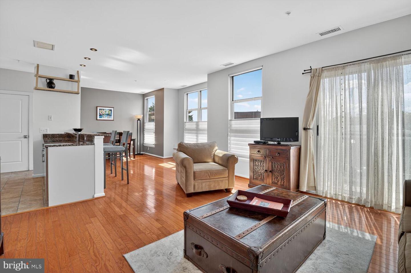 343 CEDAR ST NW #322, WASHINGTON, District Of Columbia 20012, 2 Bedrooms Bedrooms, ,2 BathroomsBathrooms,Residential,For sale,343 CEDAR ST NW #322,DCDC2215750 MLS # DCDC2215750