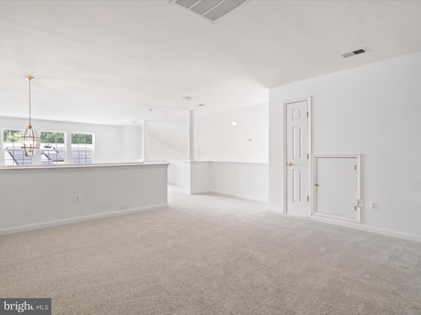 17251 FOUR SEASONS DR, DUMFRIES, Virginia 22025, 4 Bedrooms Bedrooms, ,3 BathroomsBathrooms,Residential,For sale,17251 FOUR SEASONS DR,VAPW2101830 MLS # VAPW2101830