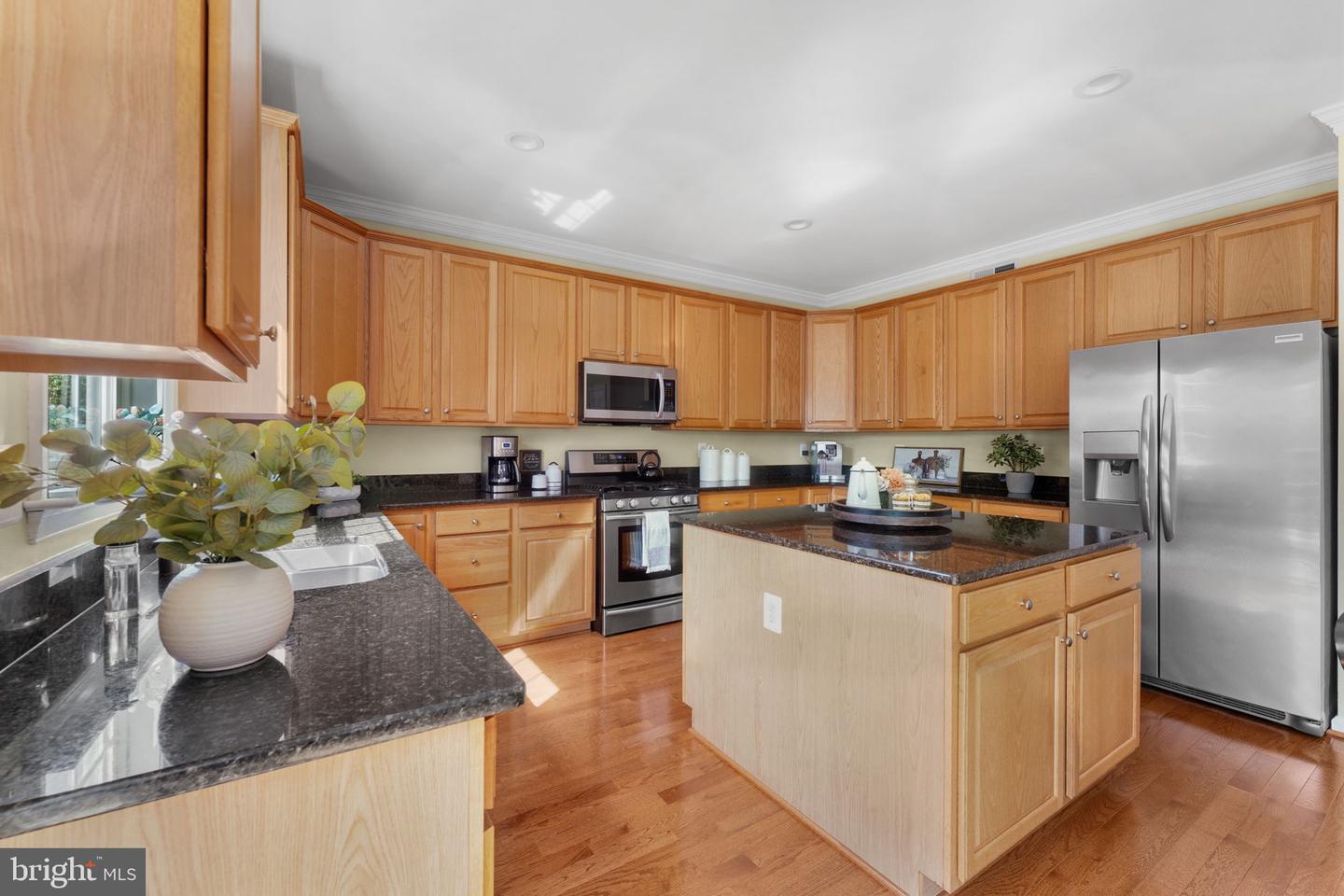 8305 DOUBLE EAGLE ST, GAINESVILLE, Virginia 20155, 4 Bedrooms Bedrooms, 17 Rooms Rooms,4 BathroomsBathrooms,Residential,For sale,8305 DOUBLE EAGLE ST,VAPW2102060 MLS # VAPW2102060