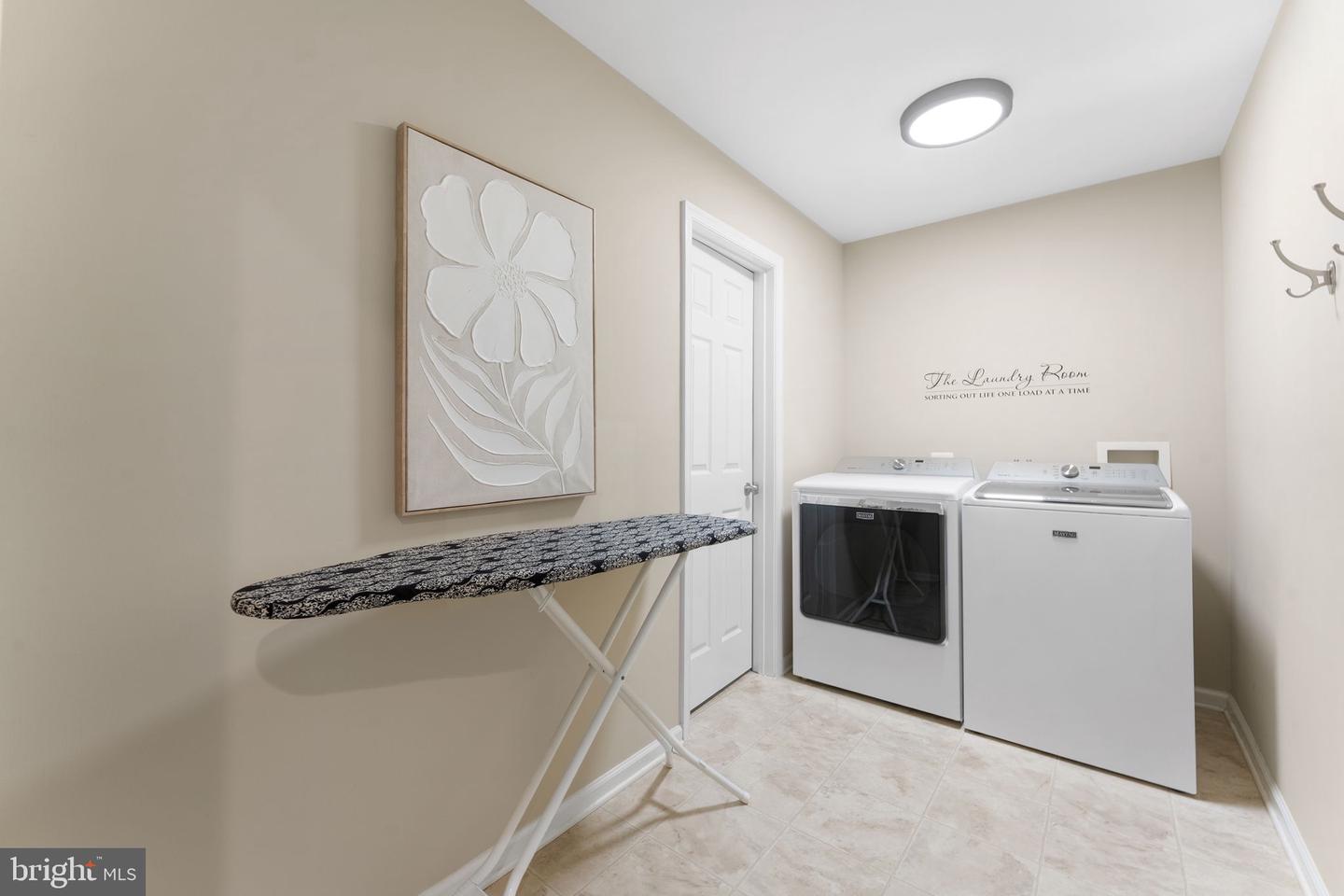 8305 DOUBLE EAGLE ST, GAINESVILLE, Virginia 20155, 4 Bedrooms Bedrooms, 17 Rooms Rooms,4 BathroomsBathrooms,Residential,For sale,8305 DOUBLE EAGLE ST,VAPW2102060 MLS # VAPW2102060