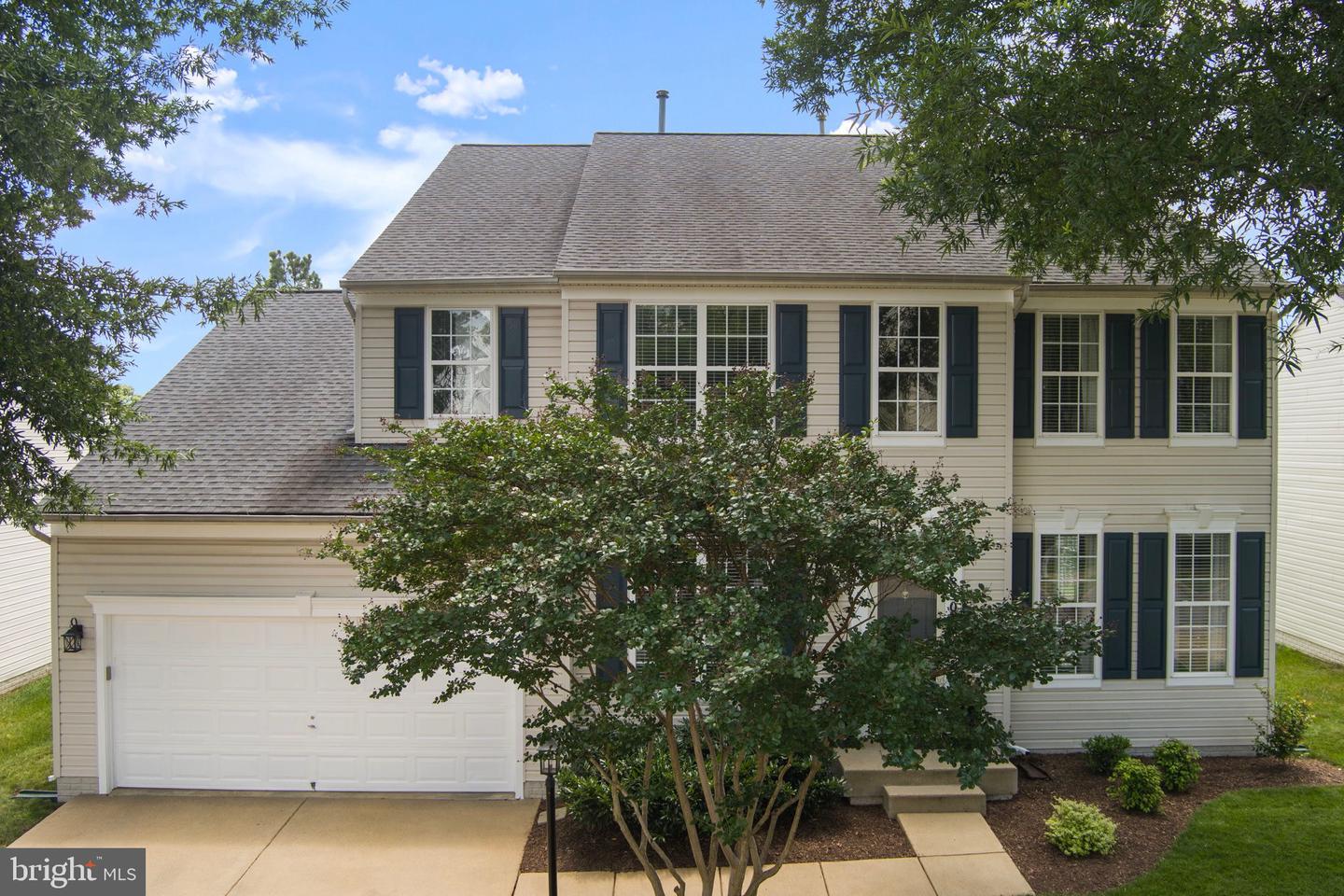 8305 DOUBLE EAGLE ST, GAINESVILLE, Virginia 20155, 4 Bedrooms Bedrooms, 17 Rooms Rooms,4 BathroomsBathrooms,Residential,For sale,8305 DOUBLE EAGLE ST,VAPW2102060 MLS # VAPW2102060