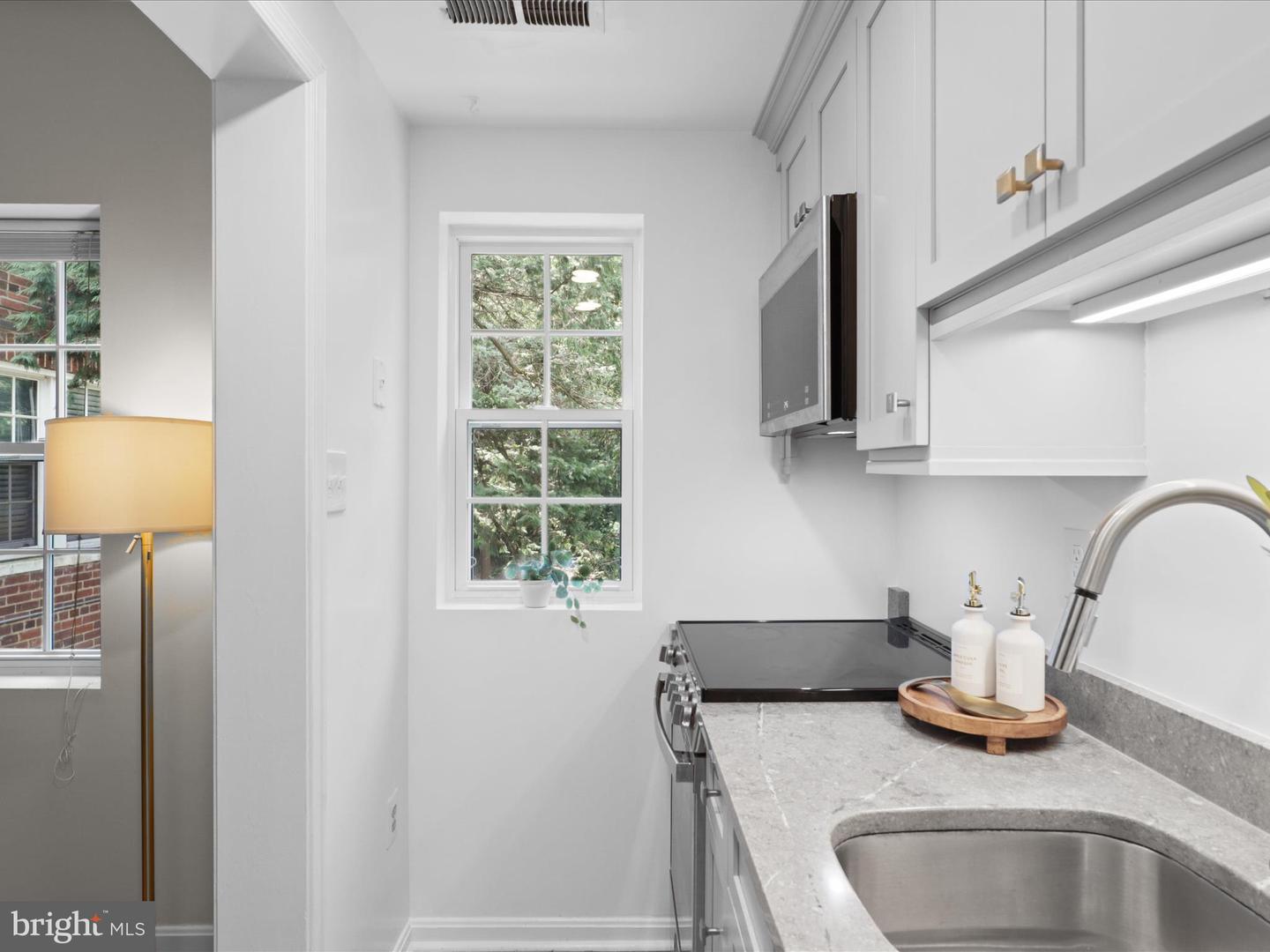 1762 N RHODES ST #6-353, ARLINGTON, Virginia 22201, 1 Bedroom Bedrooms, ,1 BathroomBathrooms,Residential,For sale,1762 N RHODES ST #6-353,VAAR2062520 MLS # VAAR2062520