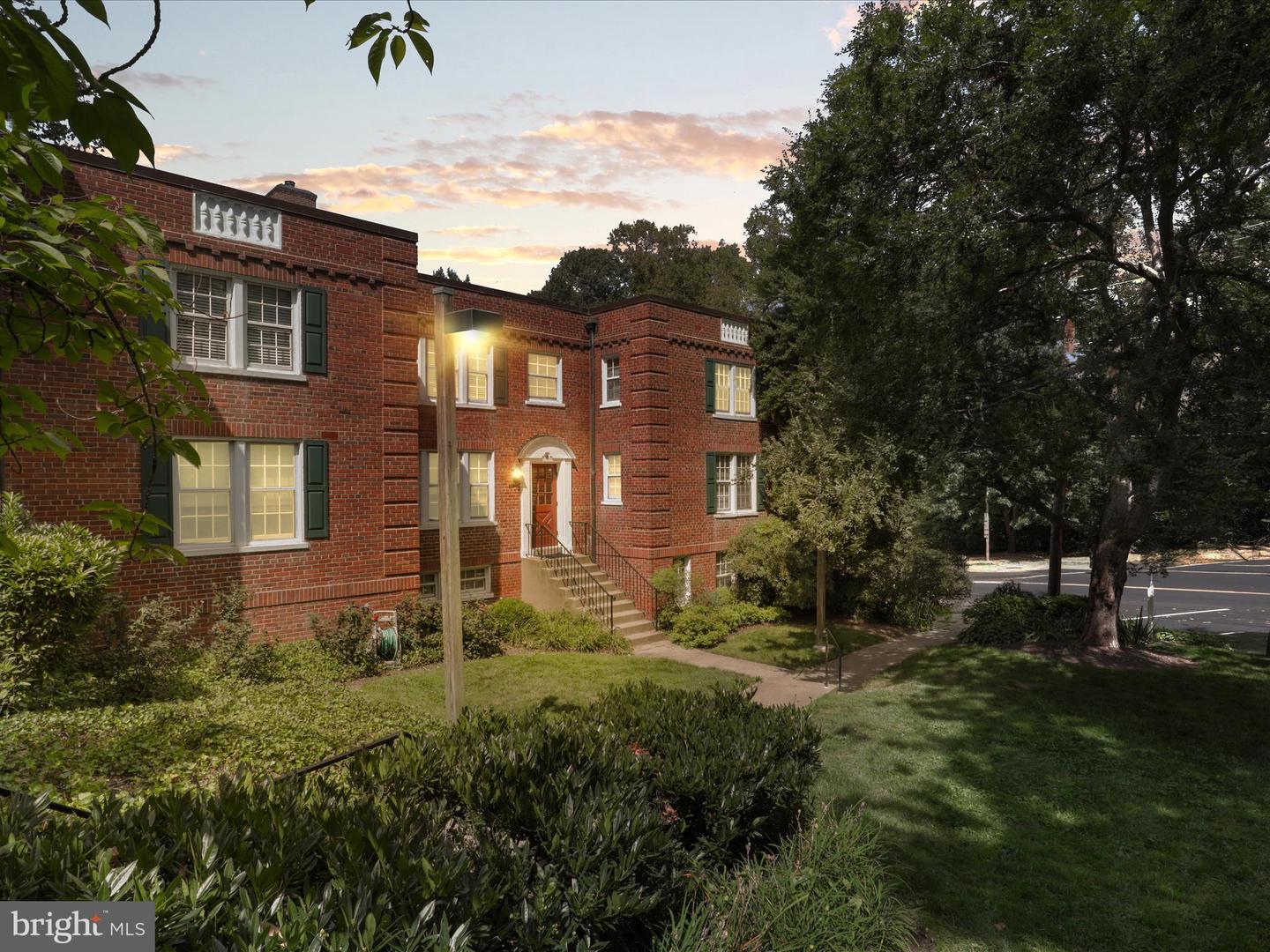 1762 N RHODES ST #6-353, ARLINGTON, Virginia 22201, 1 Bedroom Bedrooms, ,1 BathroomBathrooms,Residential,For sale,1762 N RHODES ST #6-353,VAAR2062520 MLS # VAAR2062520