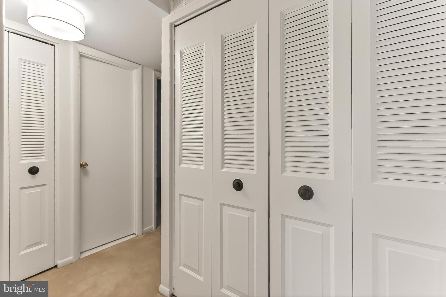 1681-A S HAYES ST #1, ARLINGTON, Virginia 22202, 3 Bedrooms Bedrooms, ,2 BathroomsBathrooms,Residential,For sale,1681-A S HAYES ST #1,VAAR2062526 MLS # VAAR2062526