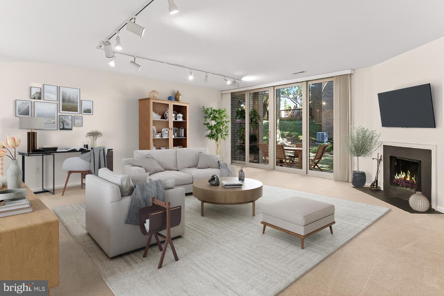 1681-A S HAYES ST #1, ARLINGTON, Virginia 22202, 3 Bedrooms Bedrooms, ,2 BathroomsBathrooms,Residential,For sale,1681-A S HAYES ST #1,VAAR2062526 MLS # VAAR2062526
