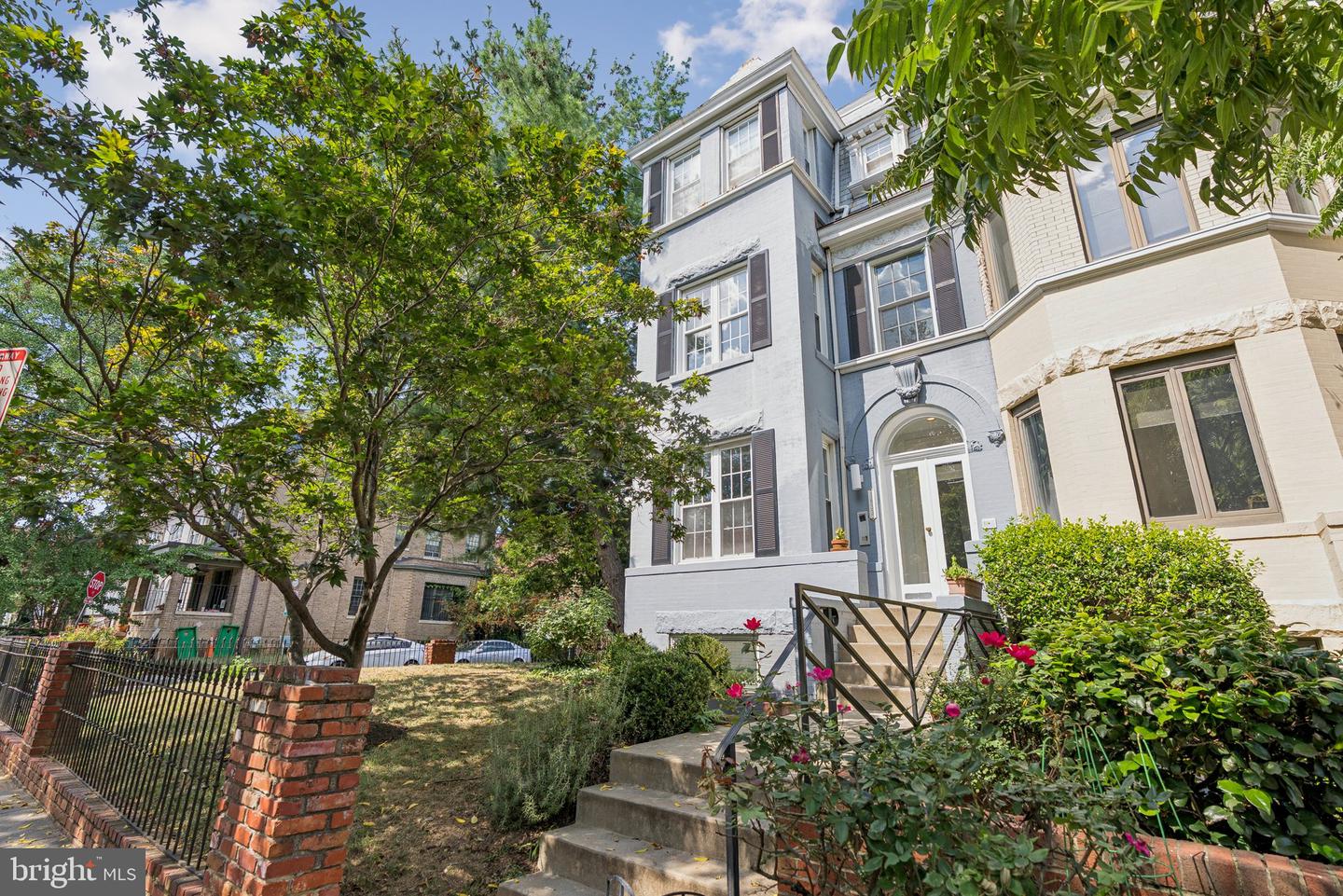 1633 NEWTON ST NW #3, WASHINGTON, District Of Columbia 20010, 2 Bedrooms Bedrooms, ,1 BathroomBathrooms,Residential,For sale,1633 NEWTON ST NW #3,DCDC2216200 MLS # DCDC2216200