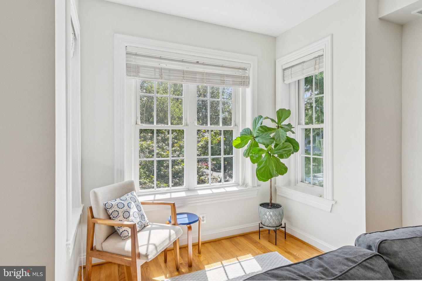 1633 NEWTON ST NW #3, WASHINGTON, District Of Columbia 20010, 2 Bedrooms Bedrooms, ,1 BathroomBathrooms,Residential,For sale,1633 NEWTON ST NW #3,DCDC2216200 MLS # DCDC2216200